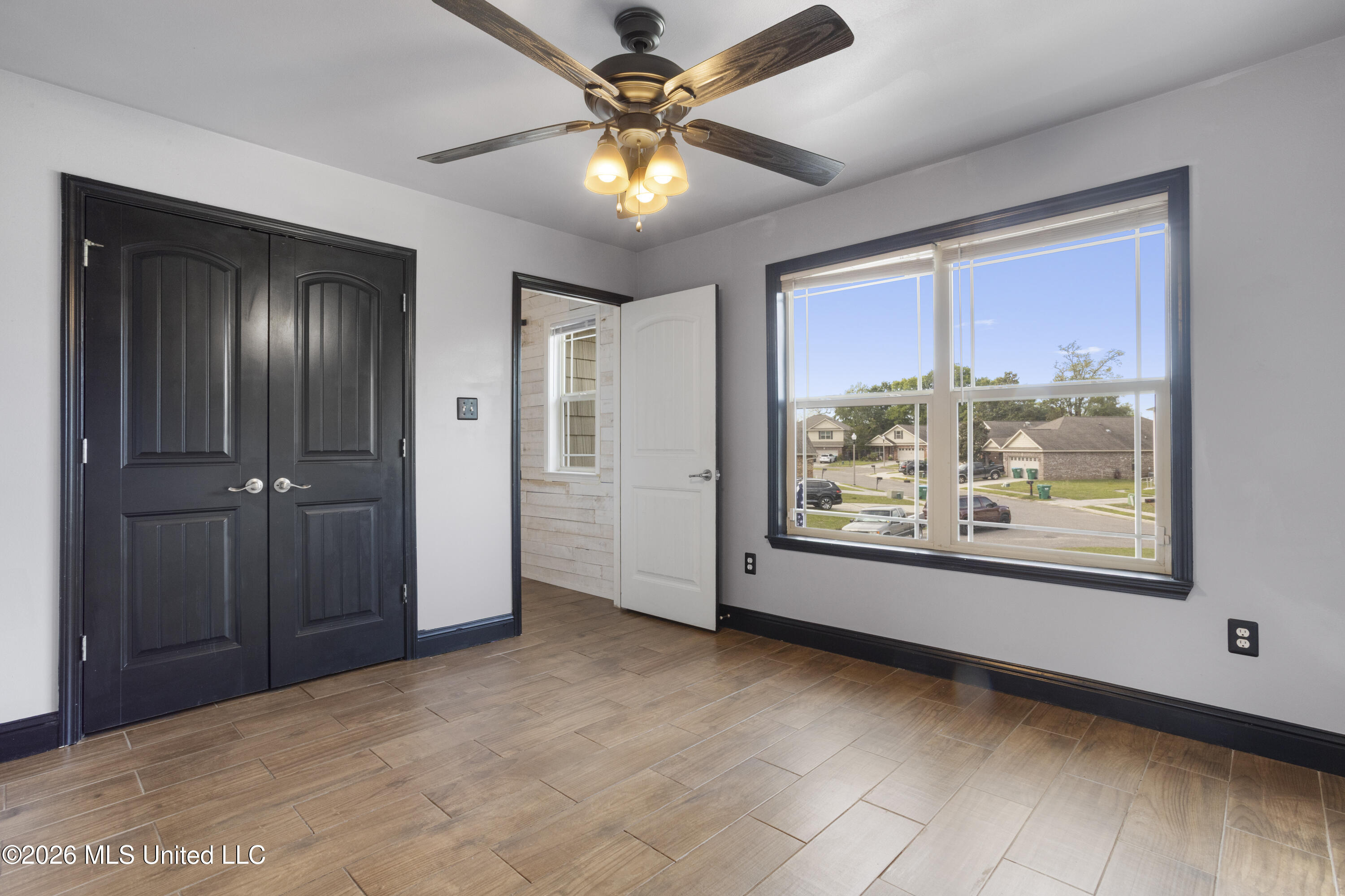 950 Old Towne Street Property Photo 28
