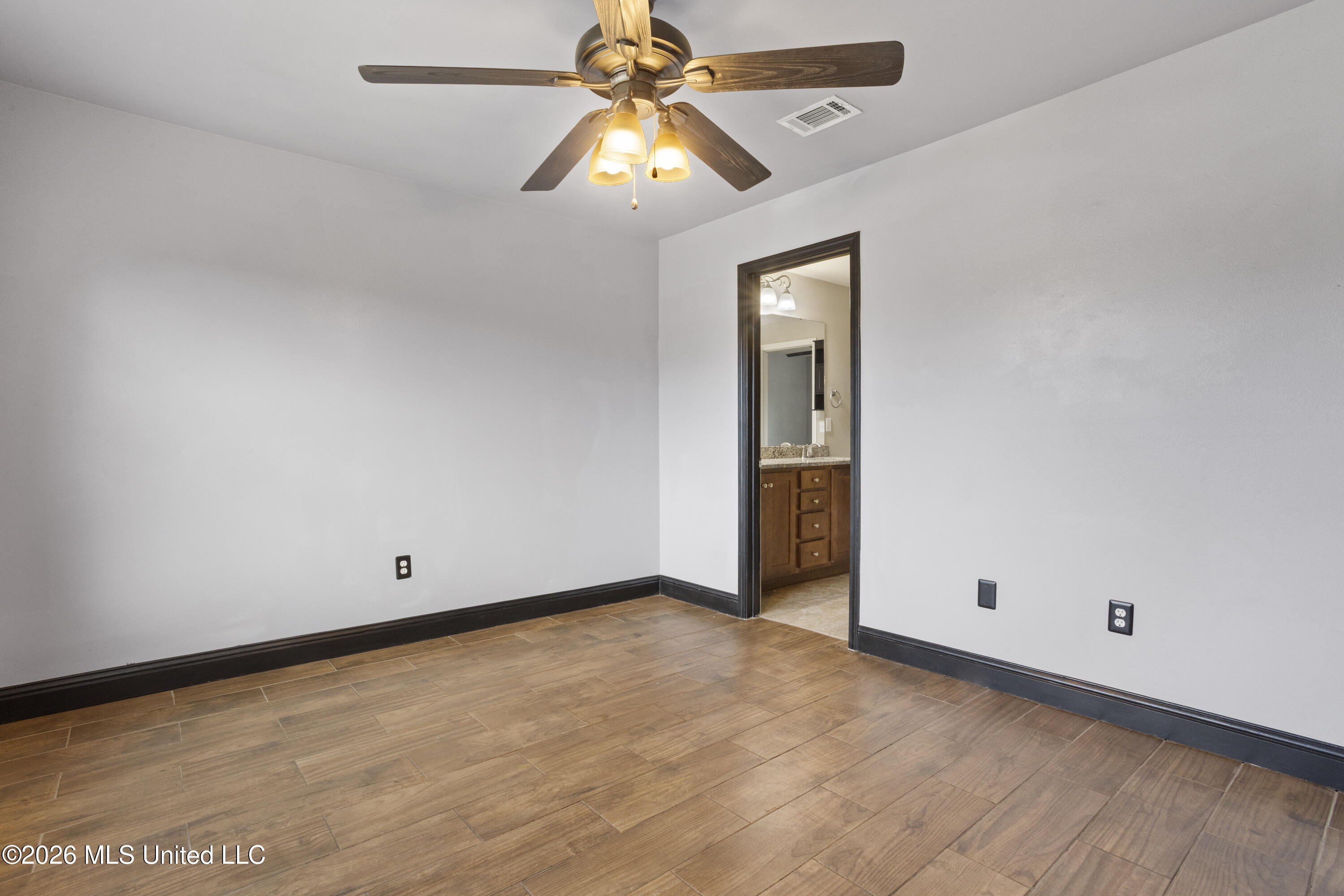 950 Old Towne Street Property Photo 29