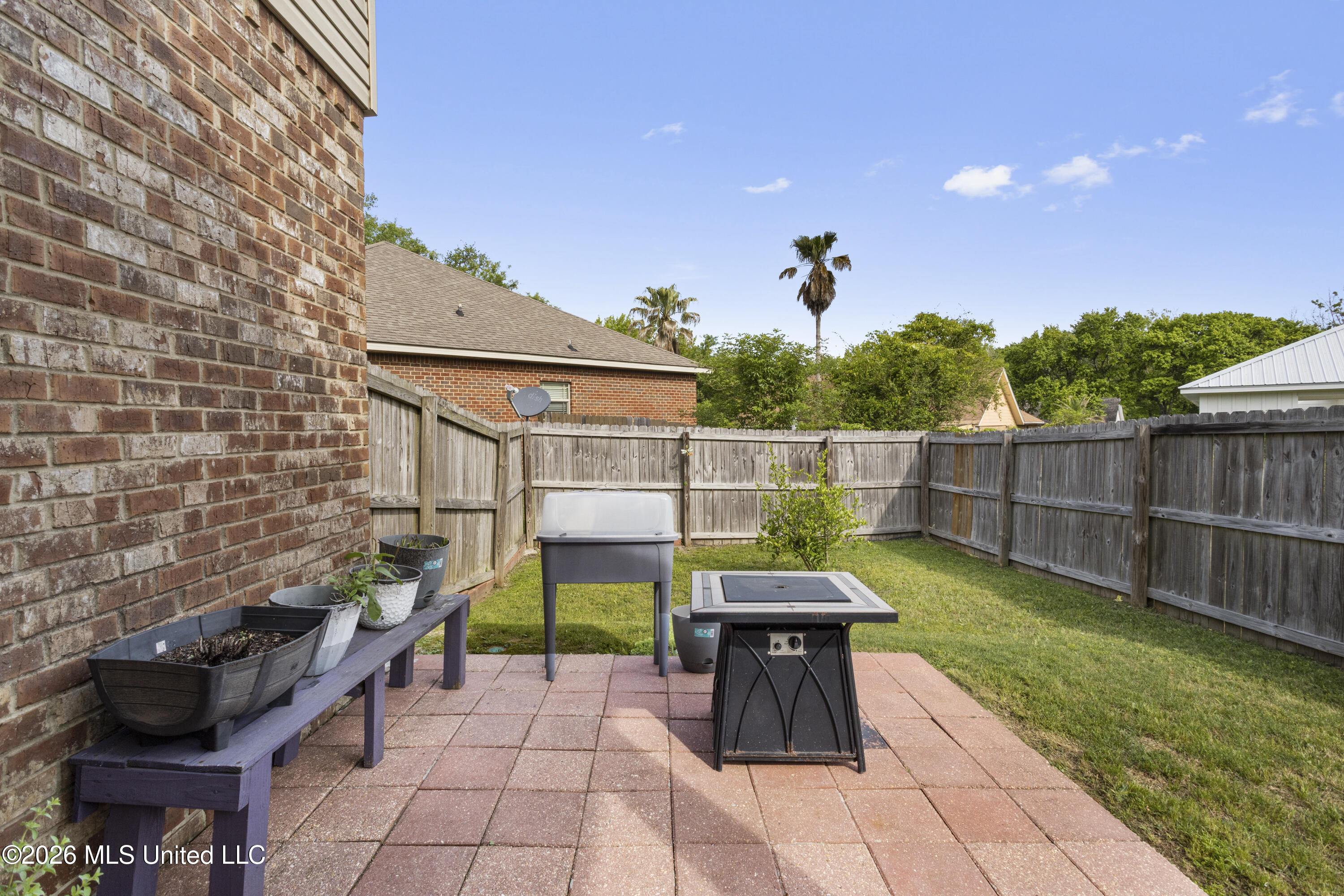 950 Old Towne Street Property Photo 39