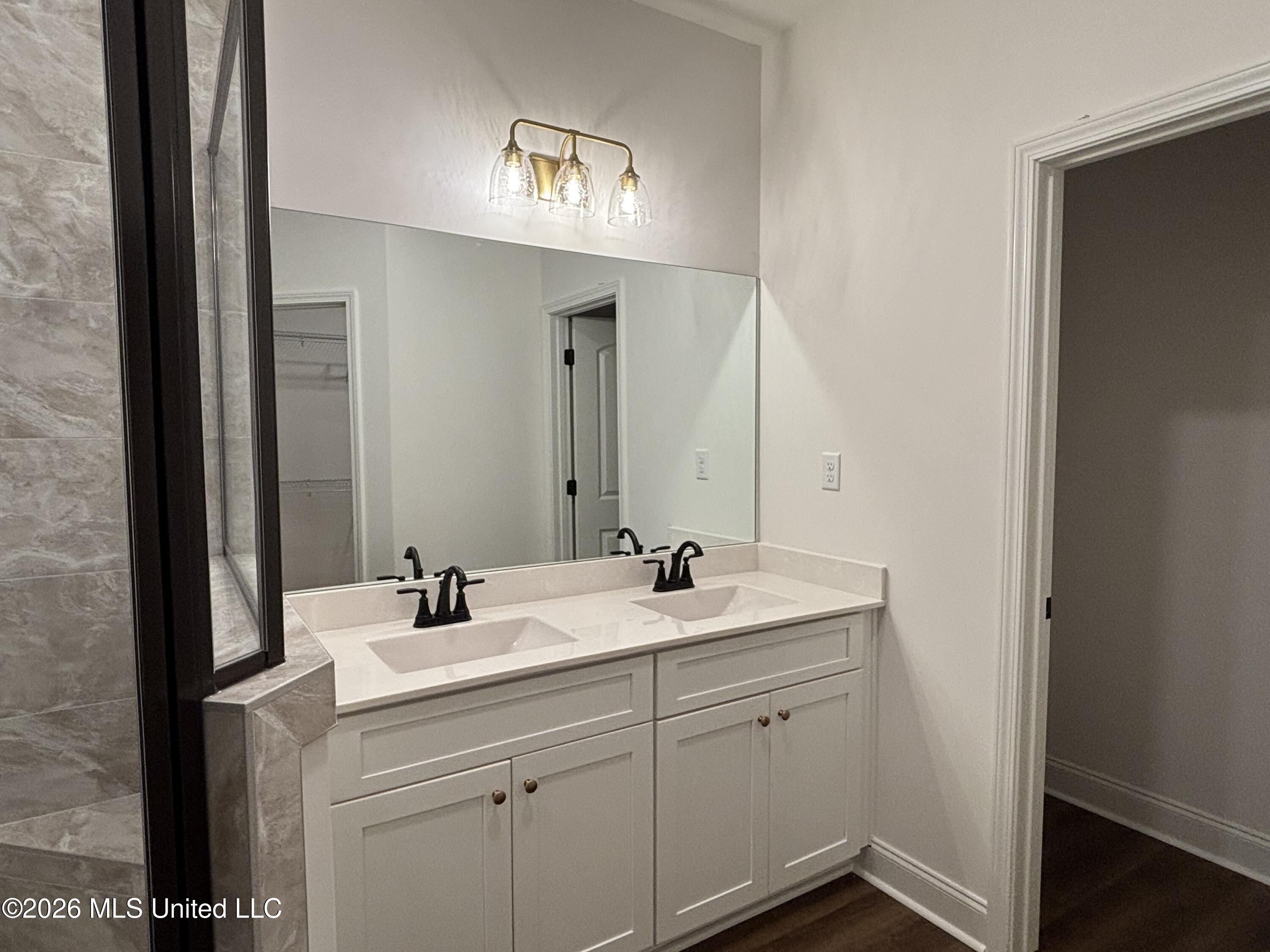 6069 E River Birch Road Property Photo 9