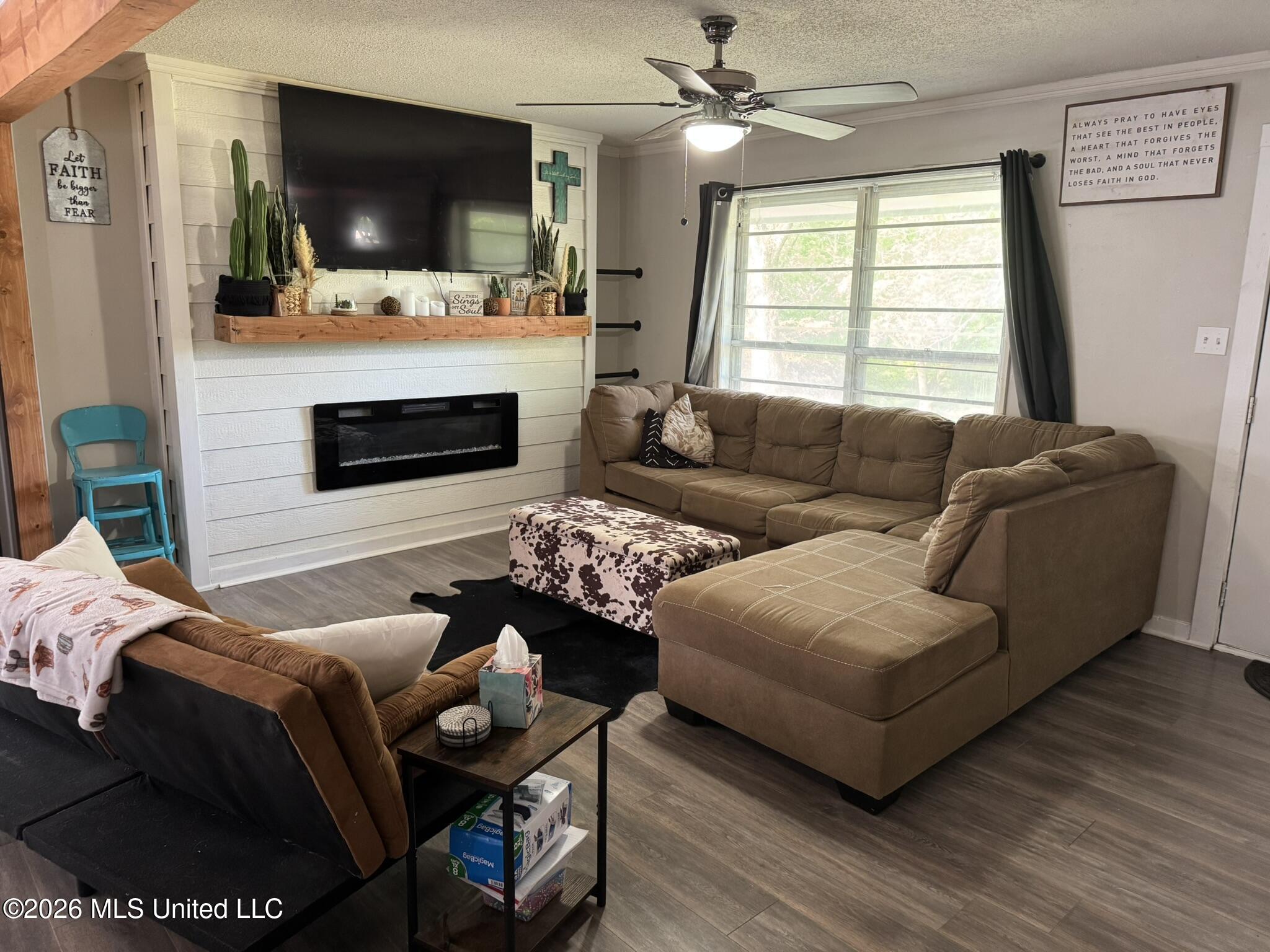 43 Highway 305 Property Photo 4