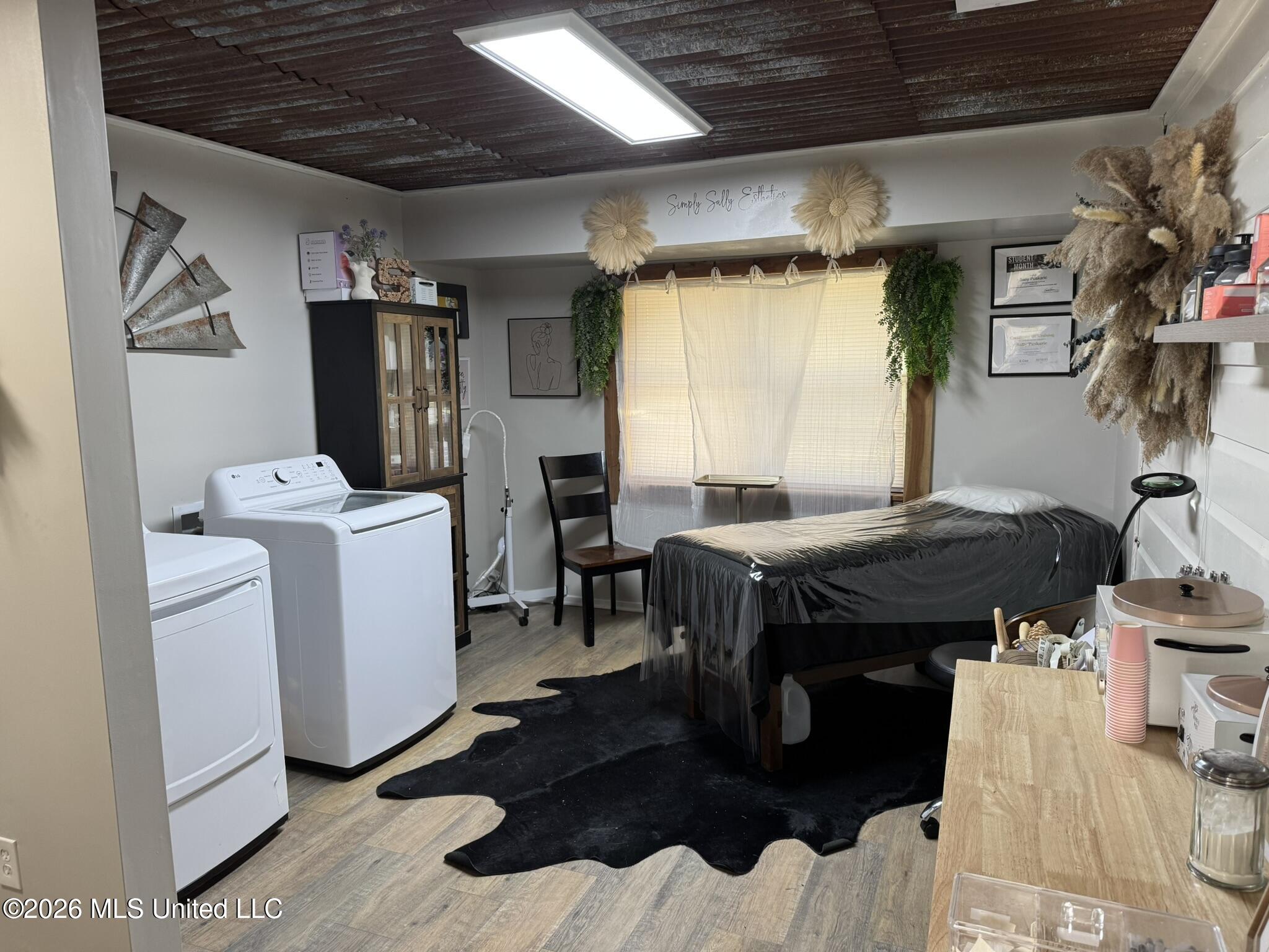 43 Highway 305 Property Photo 10