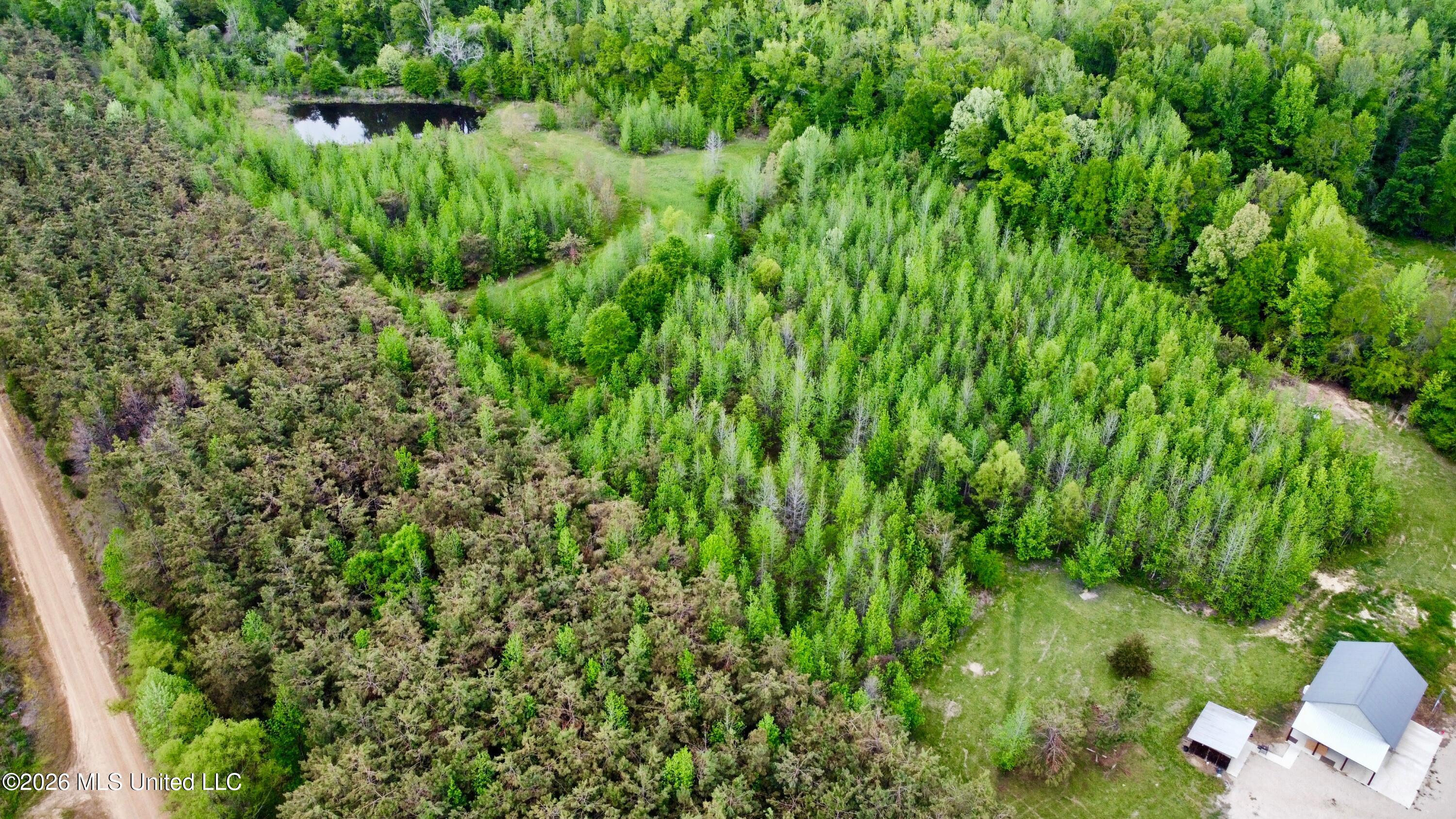 835 Fowler Road Property Photo 4