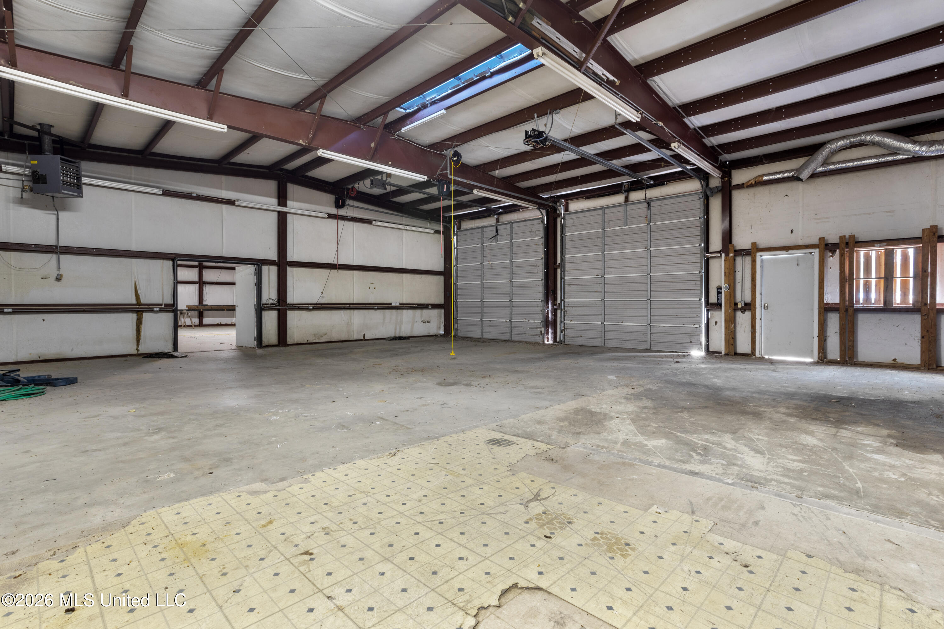 4920 Beach Street Property Photo 6