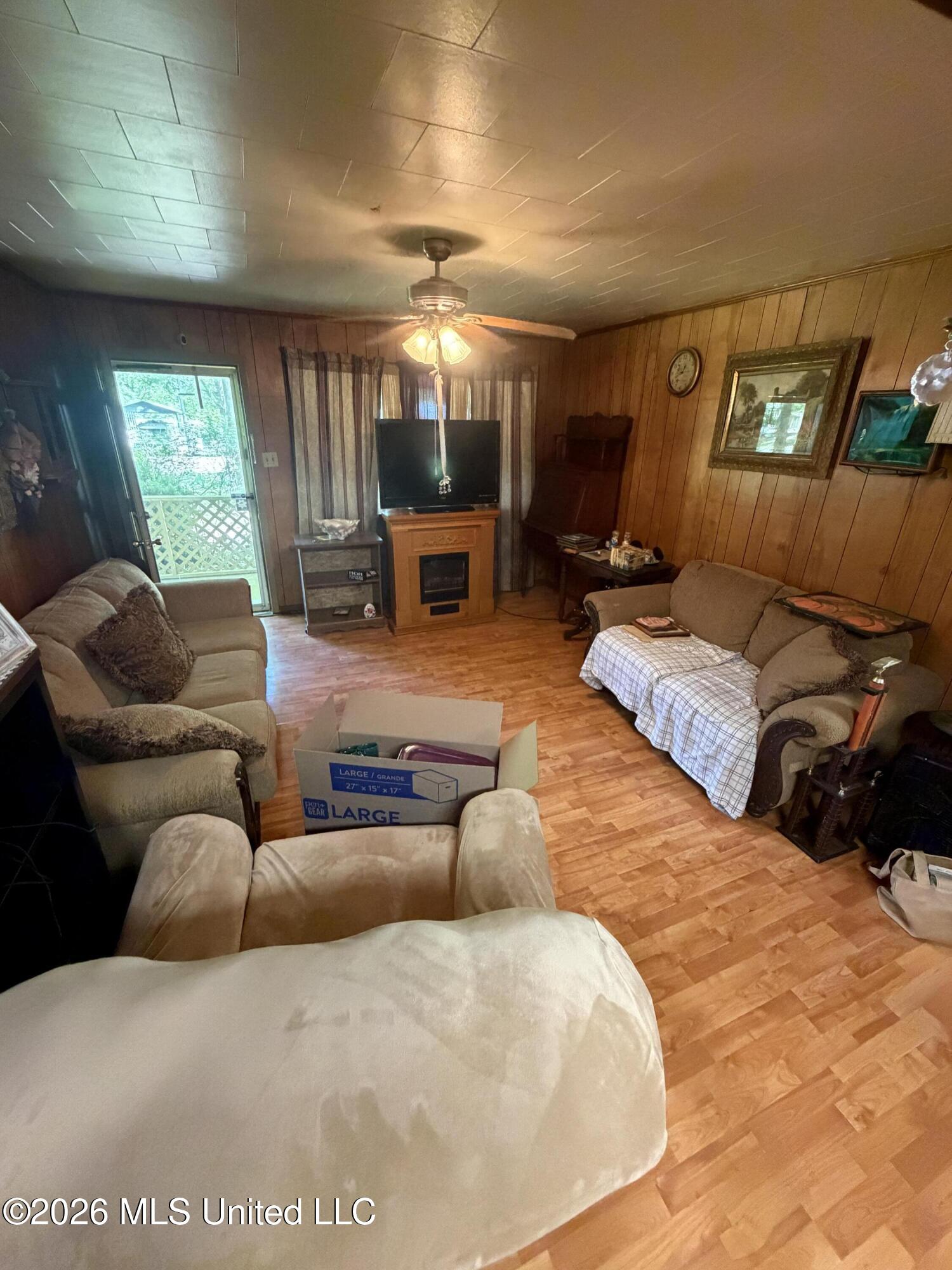 1028 Busy Corner Road Property Photo 12
