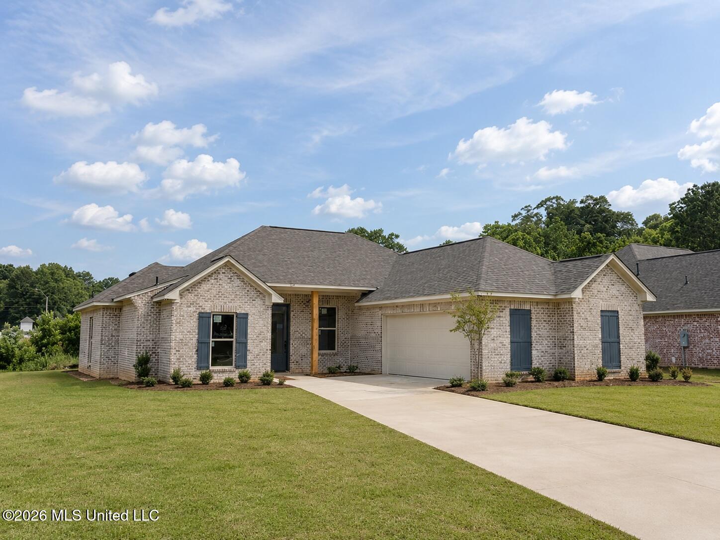 201 Jasmine Cove Circle Property Photo 1