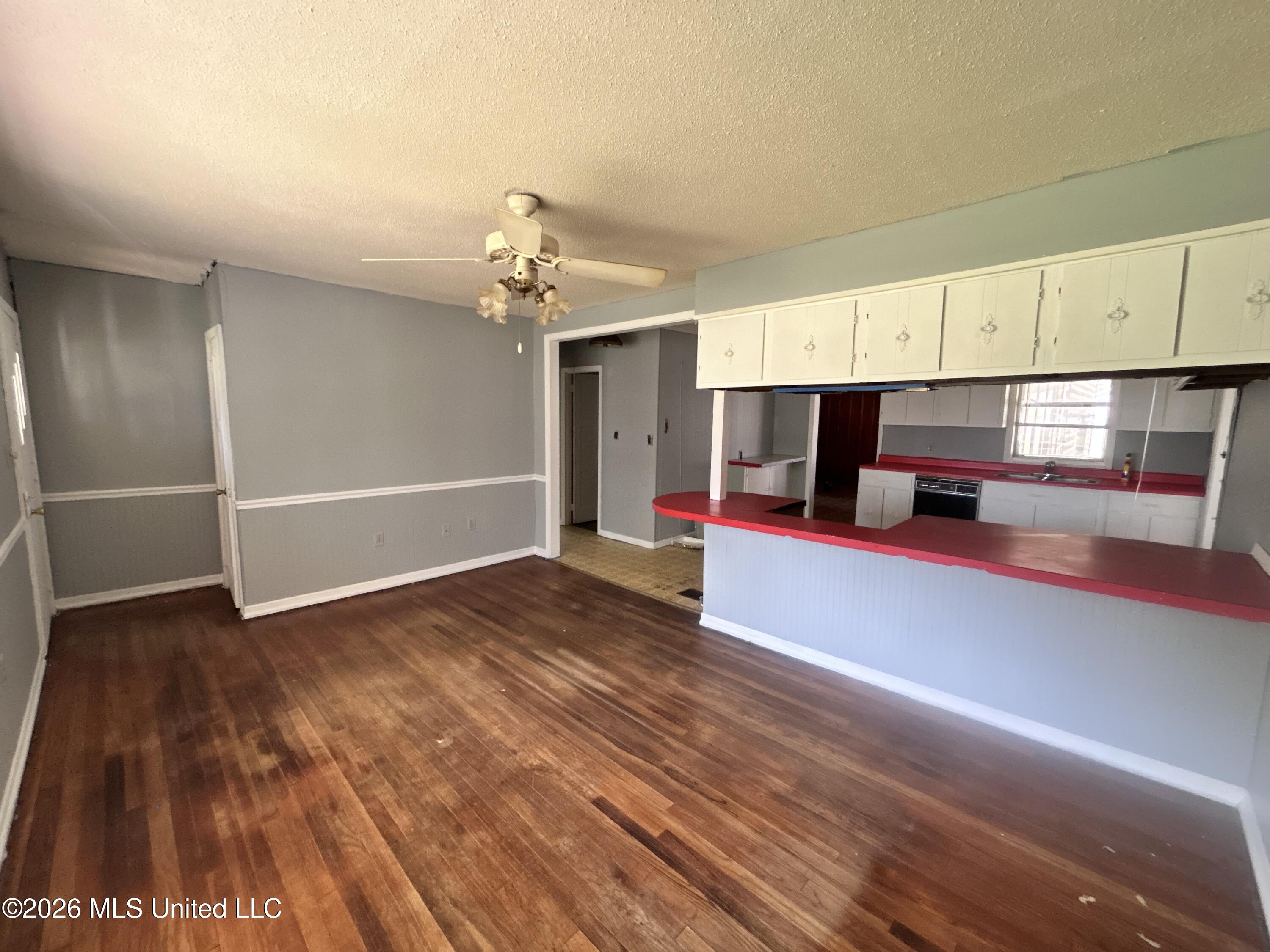 845 Lynn Avenue Property Photo 5