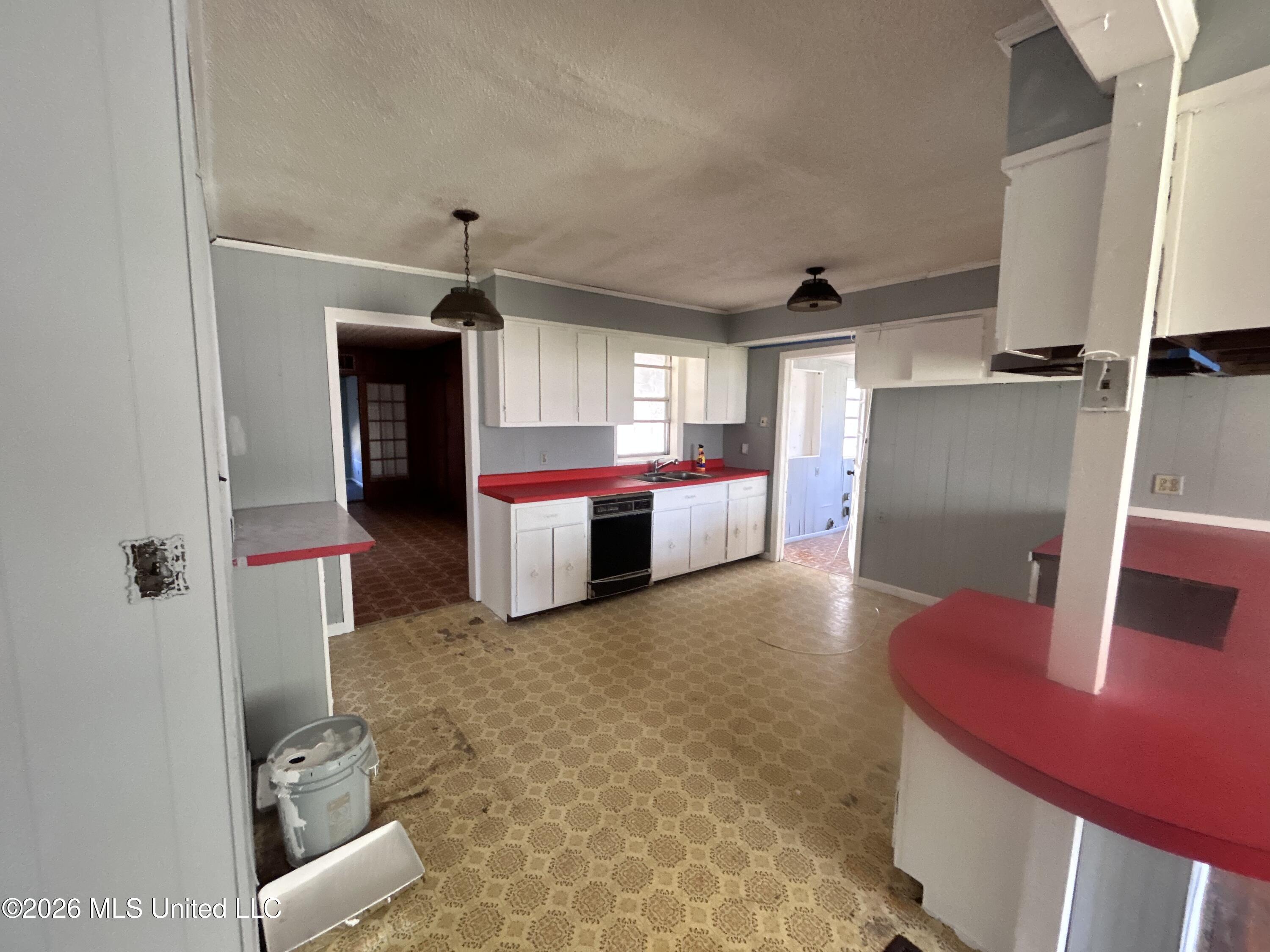 845 Lynn Avenue Property Photo 6