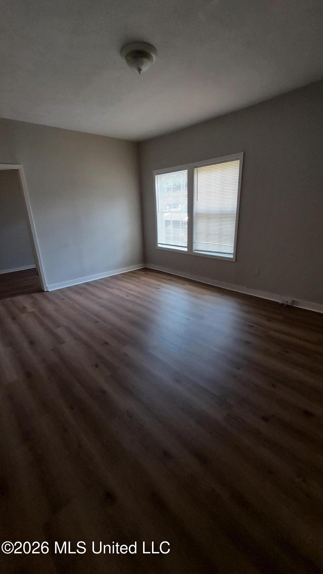 103 E Sproles Street Property Photo 9