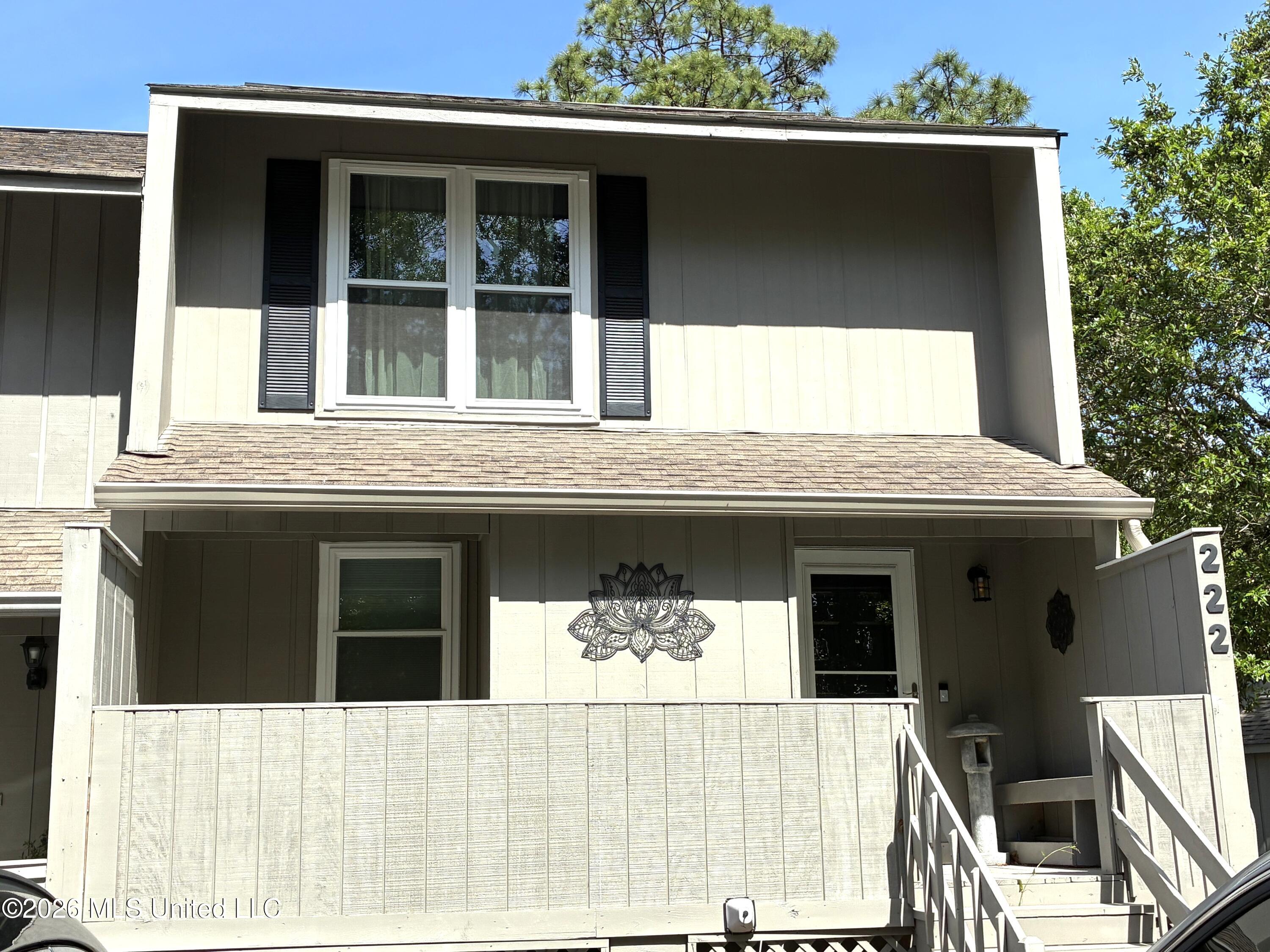 222 Highpoint Drive Property Photo 1