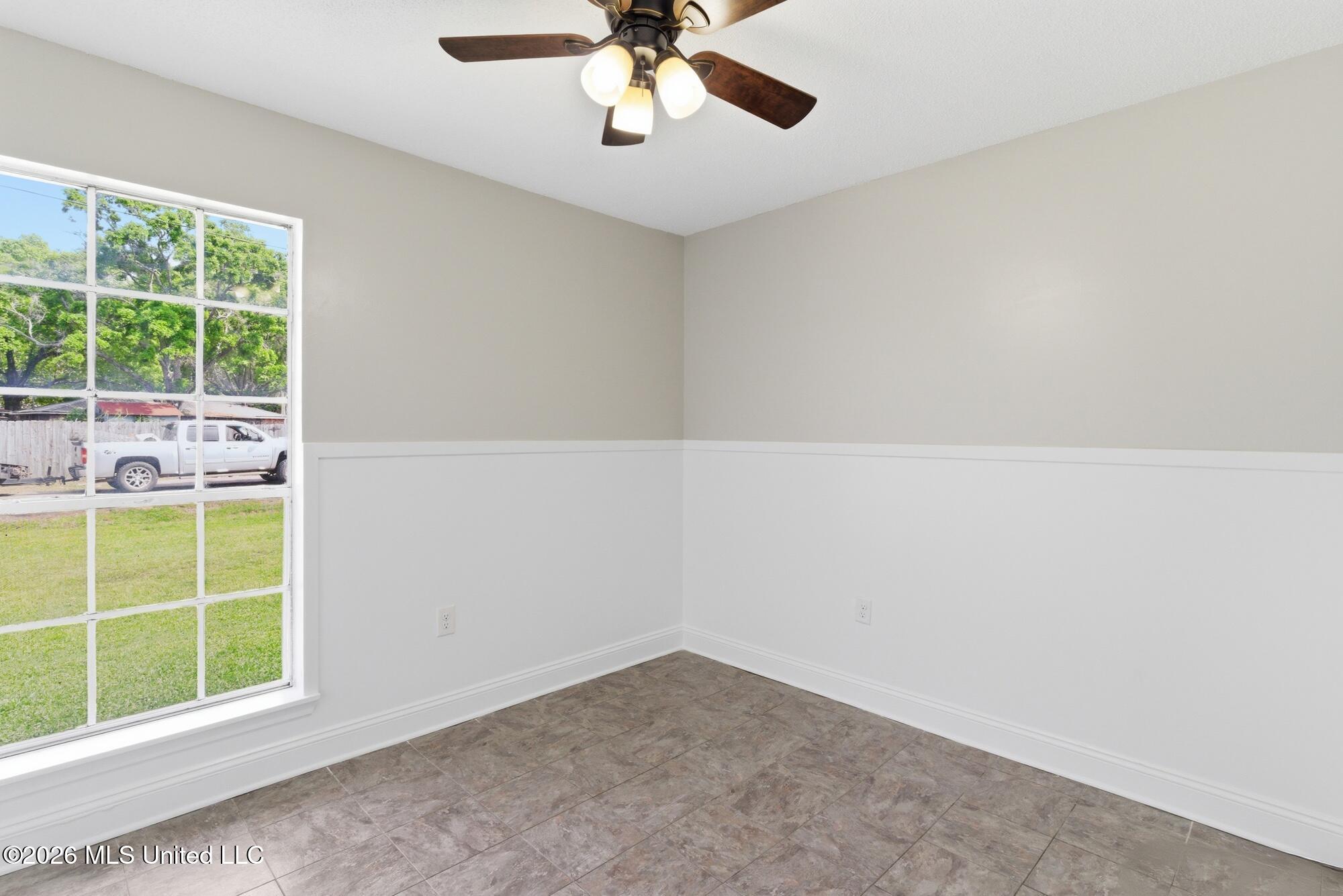 205 Woodside Drive Property Photo 26