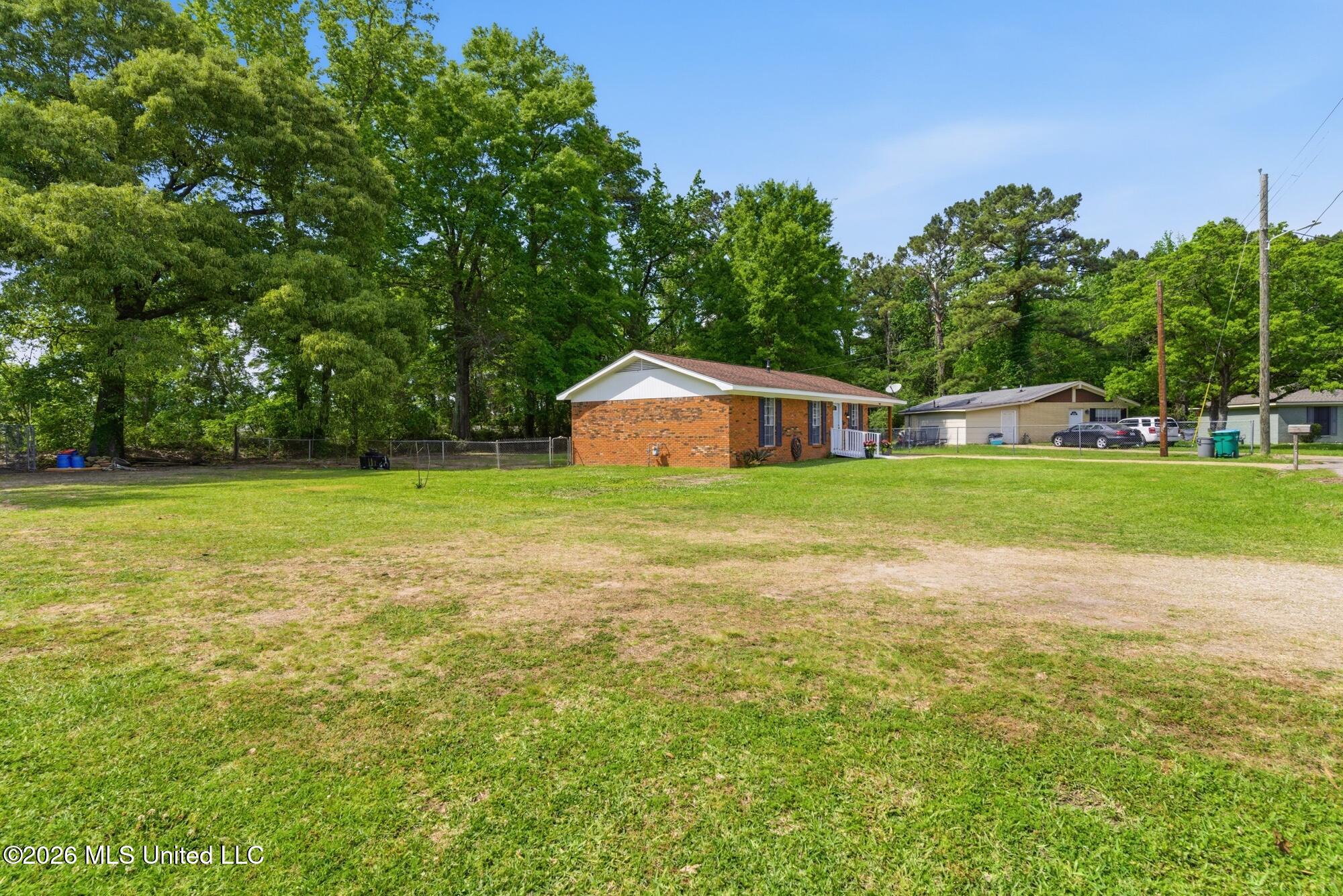 205 Woodside Drive Property Photo 38