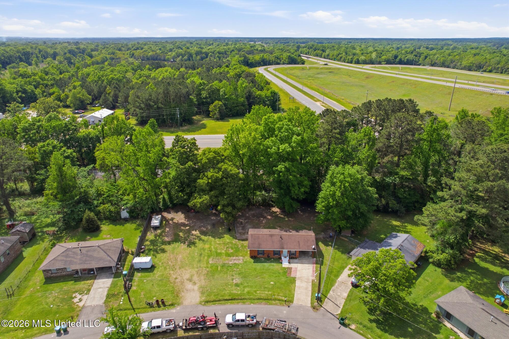 205 Woodside Drive Property Photo 39