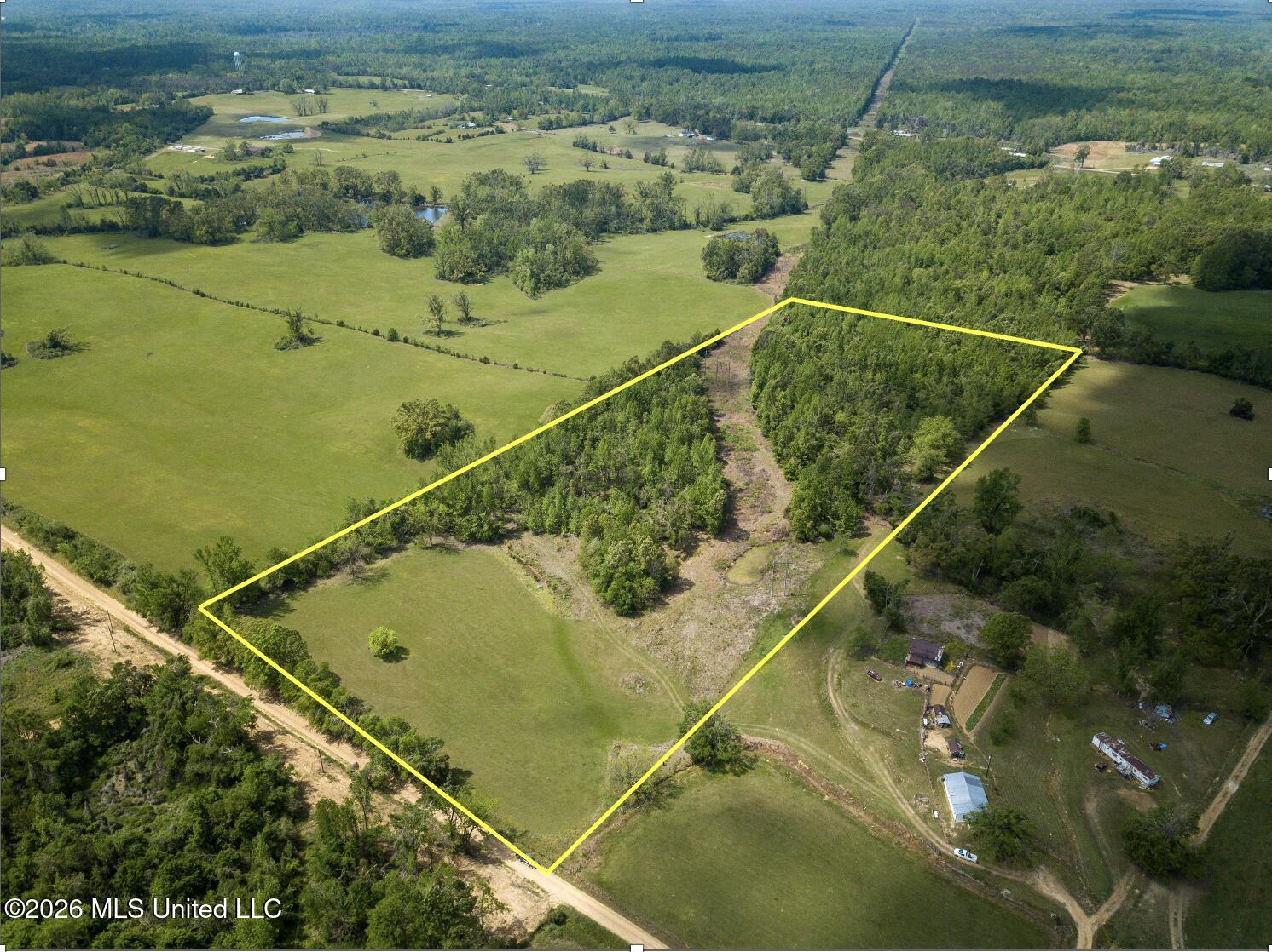 Sweetwater Road Property Photo 1