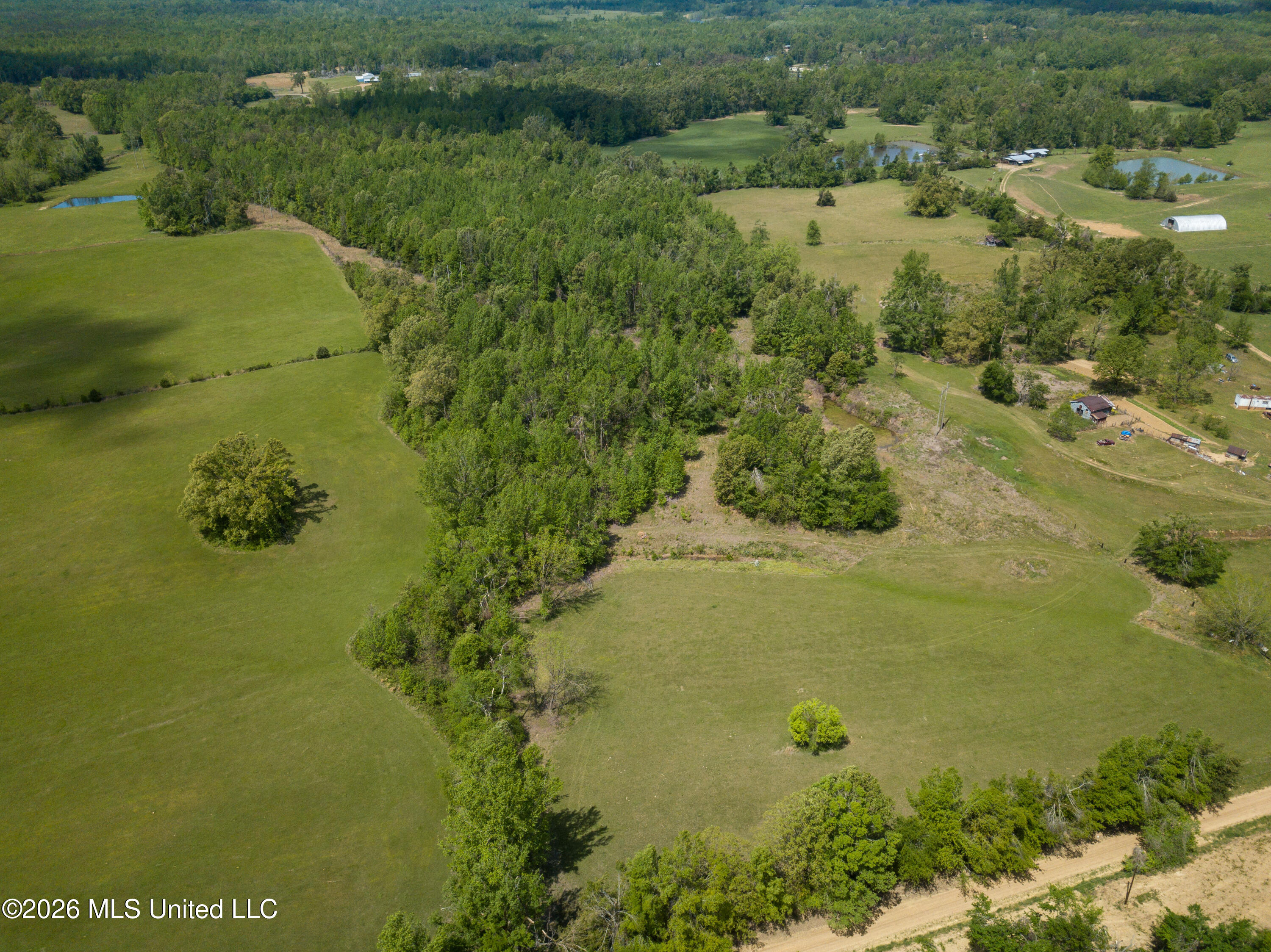 Sweetwater Road Property Photo 9