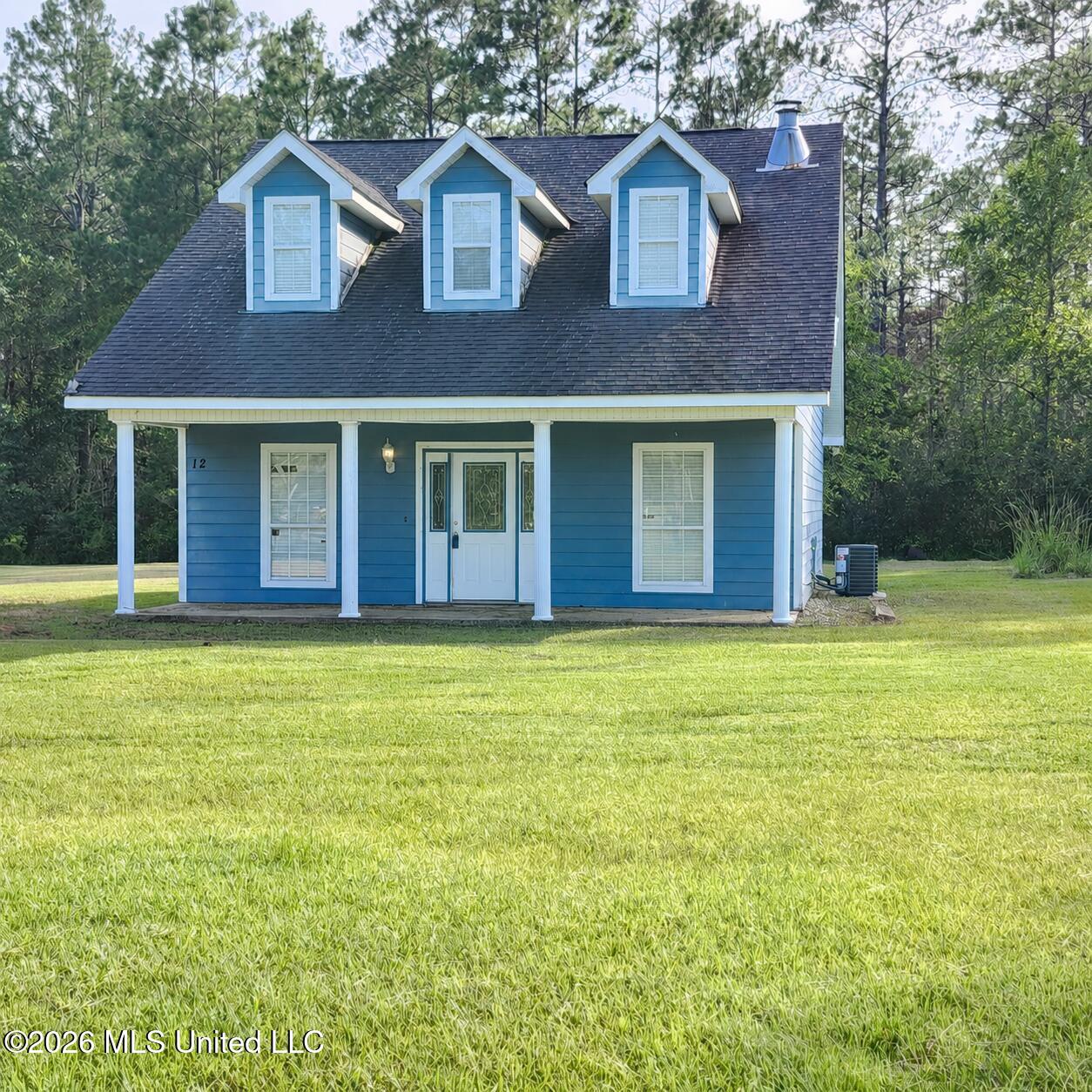 12 Austin Lane Property Photo 2