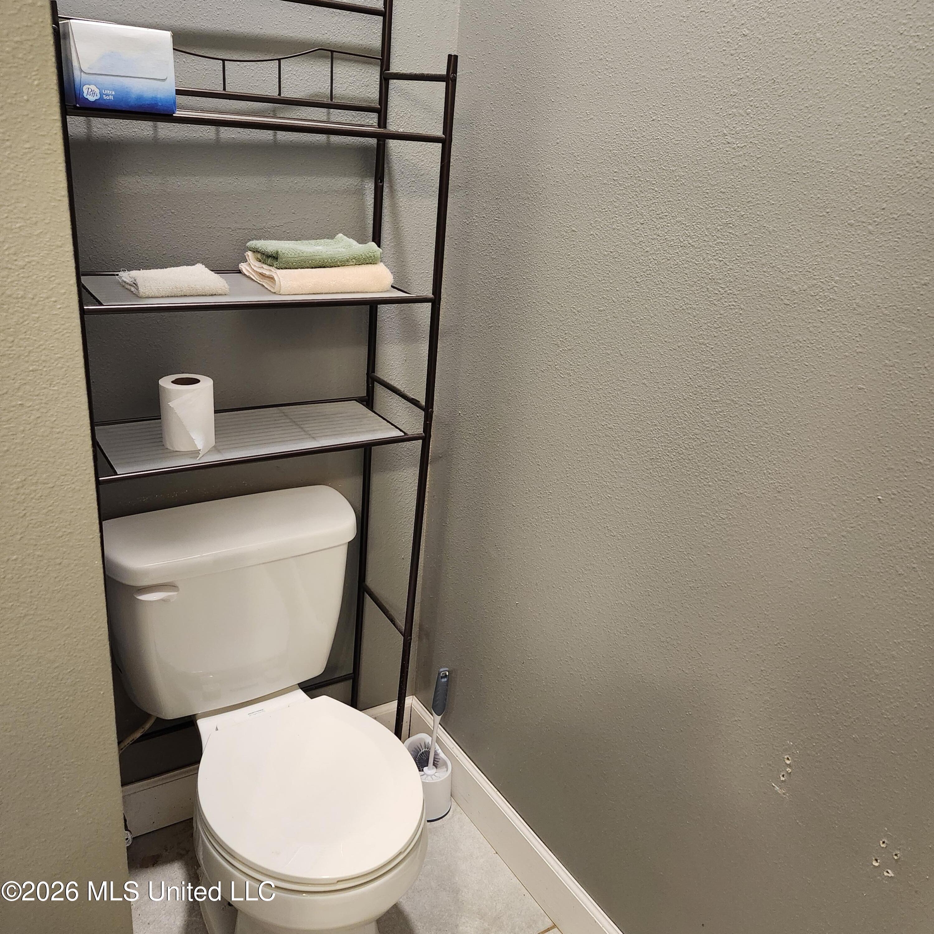 12 Austin Lane Property Photo 13