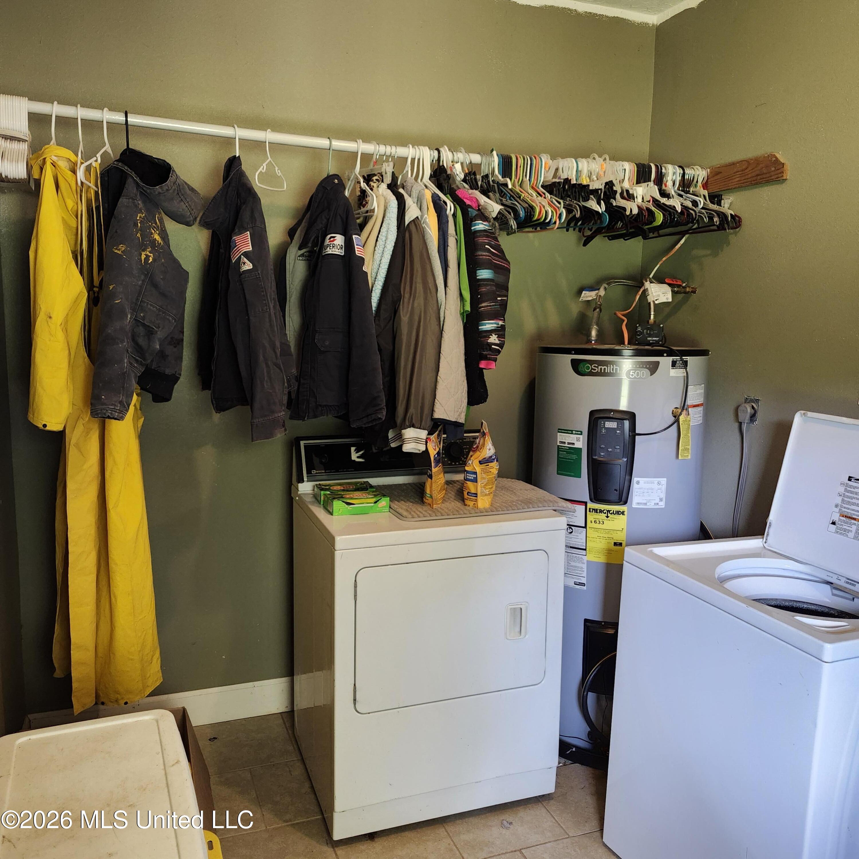 12 Austin Lane Property Photo 17