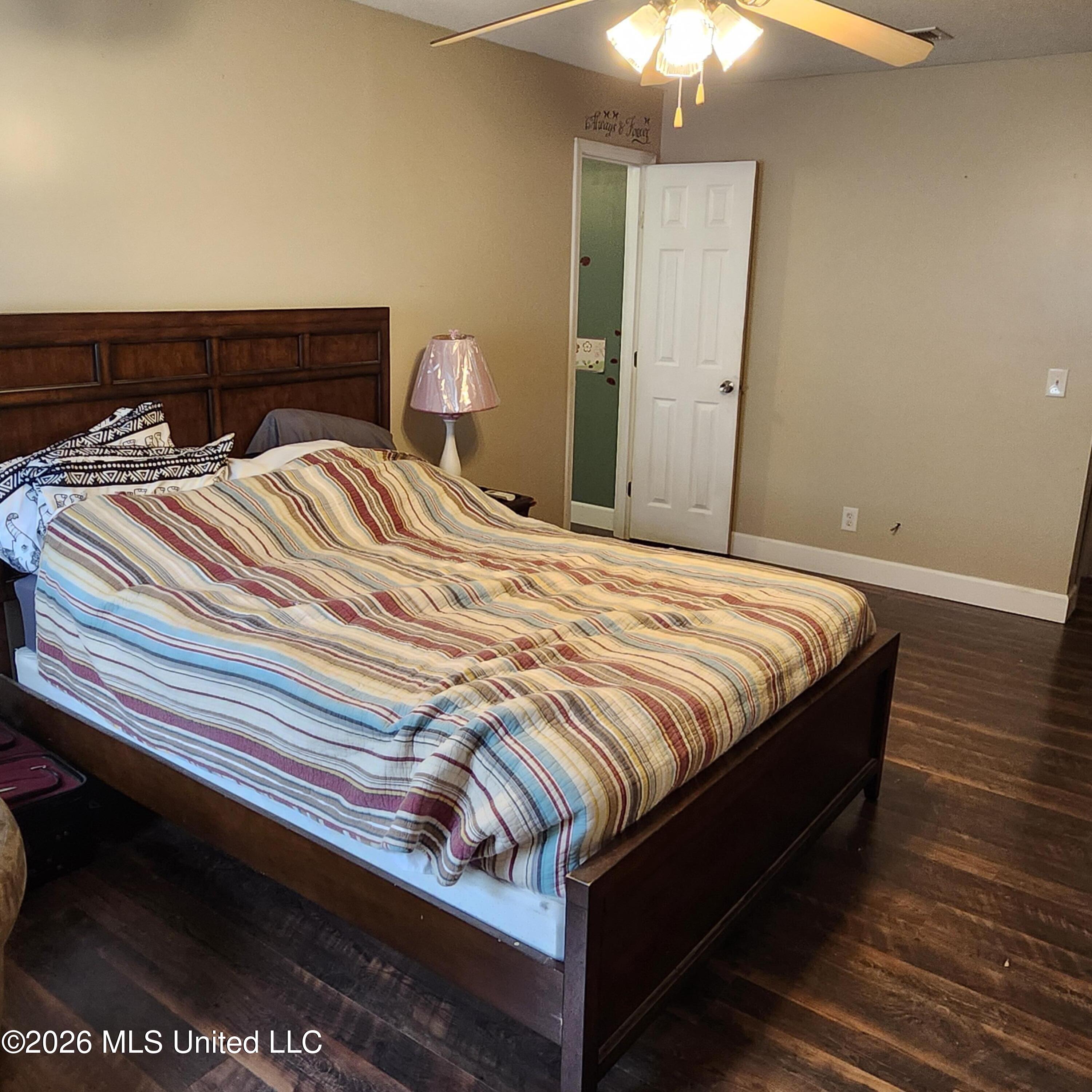 12 Austin Lane Property Photo 27