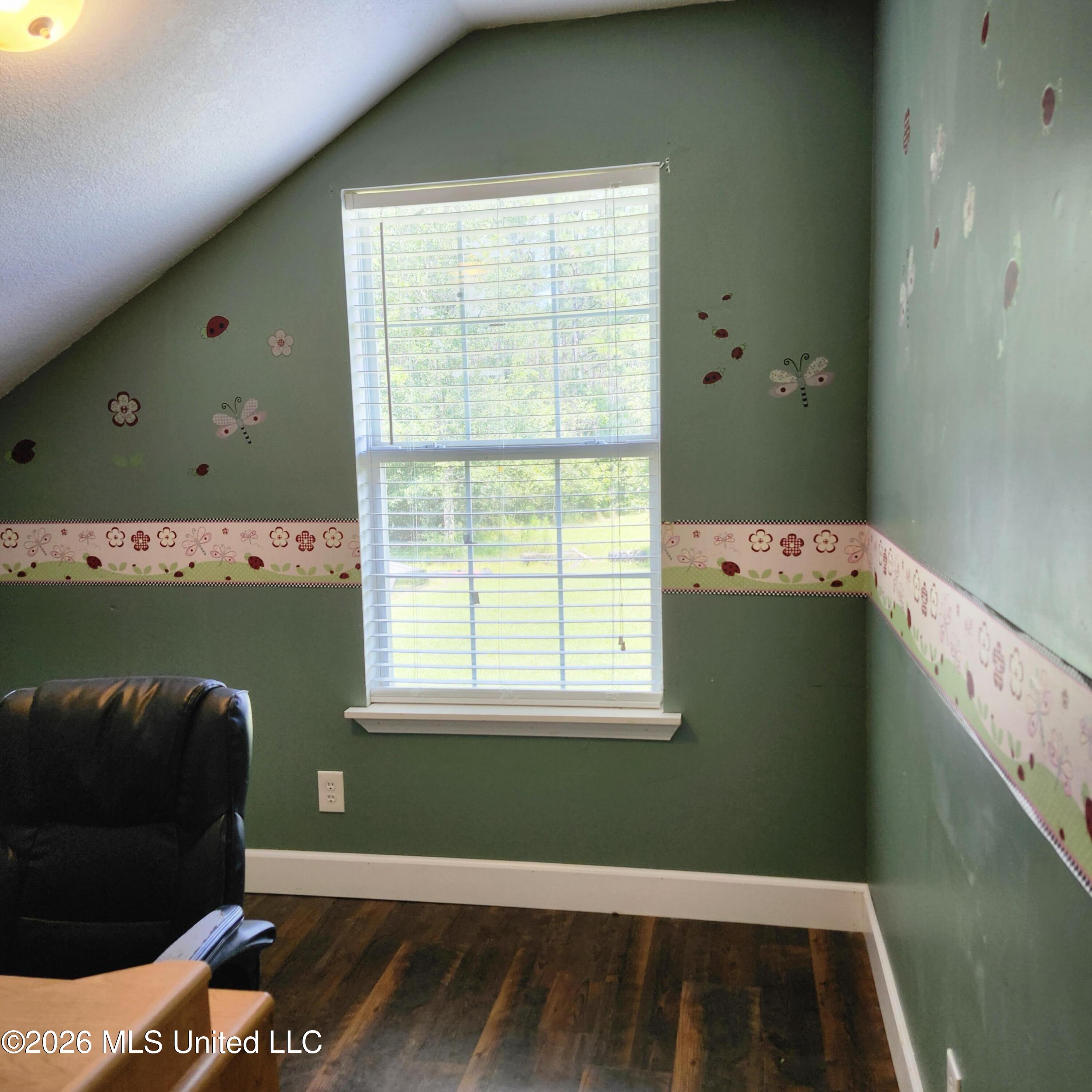 12 Austin Lane Property Photo 28