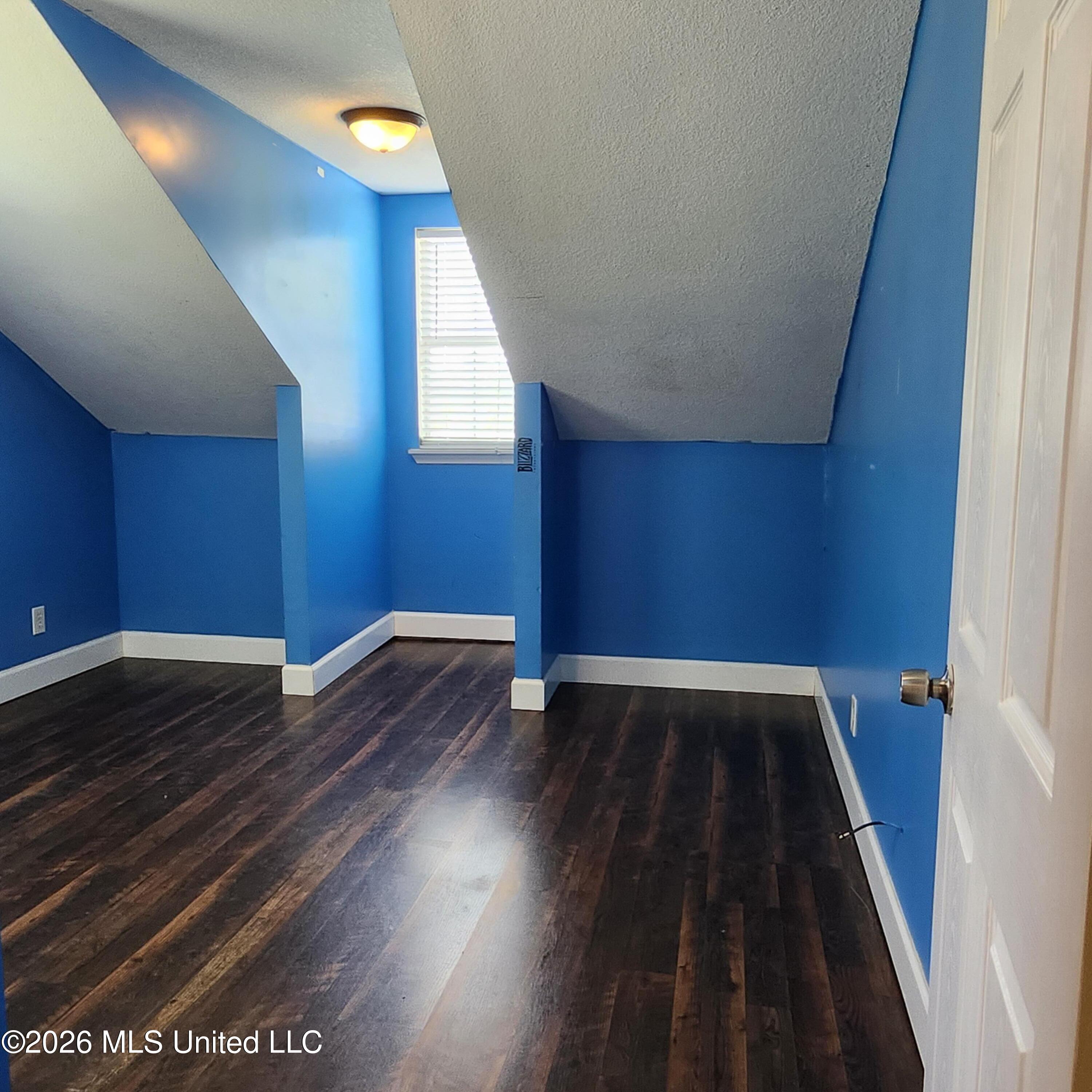 12 Austin Lane Property Photo 38
