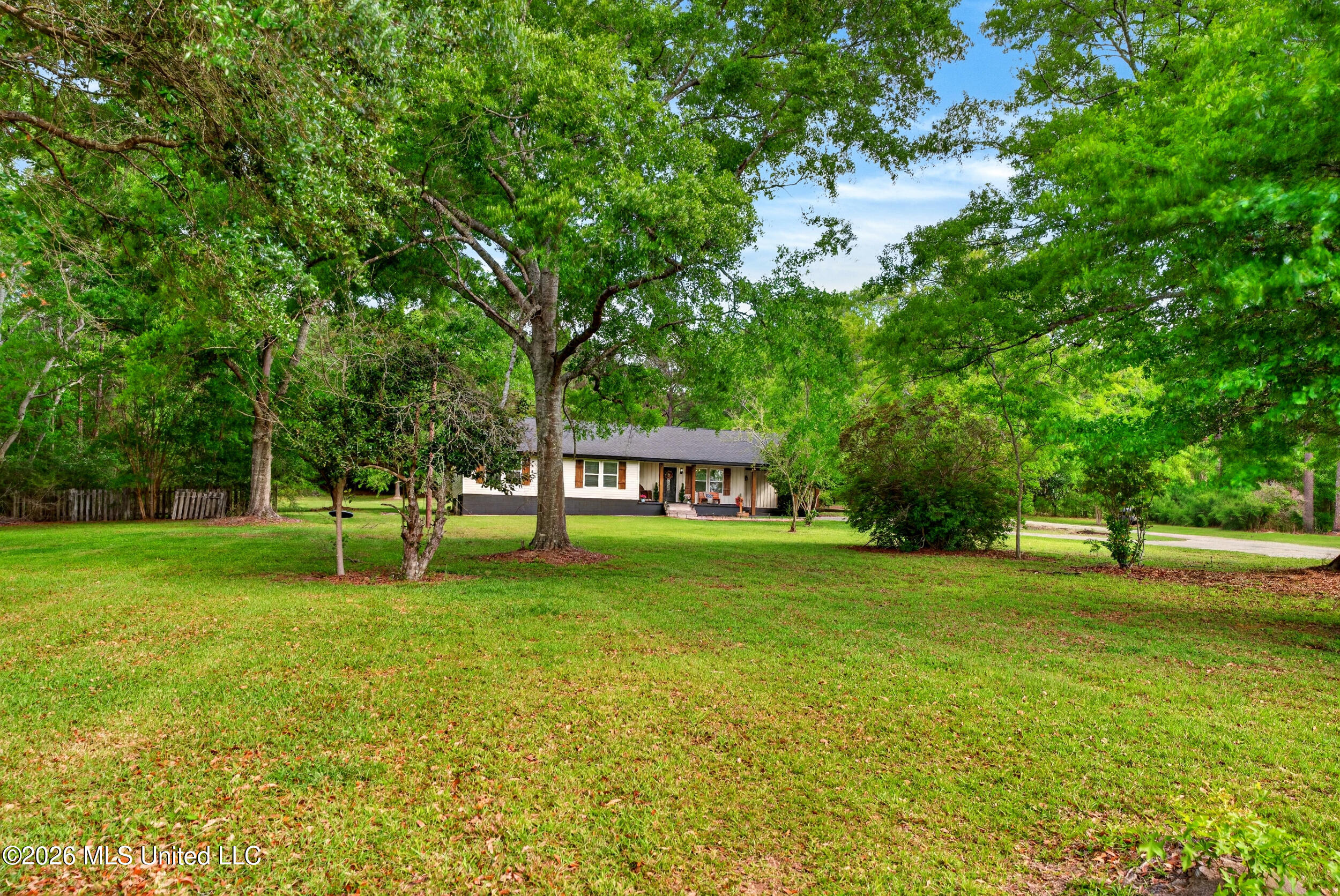 469 E Highway 26 Property Photo 2