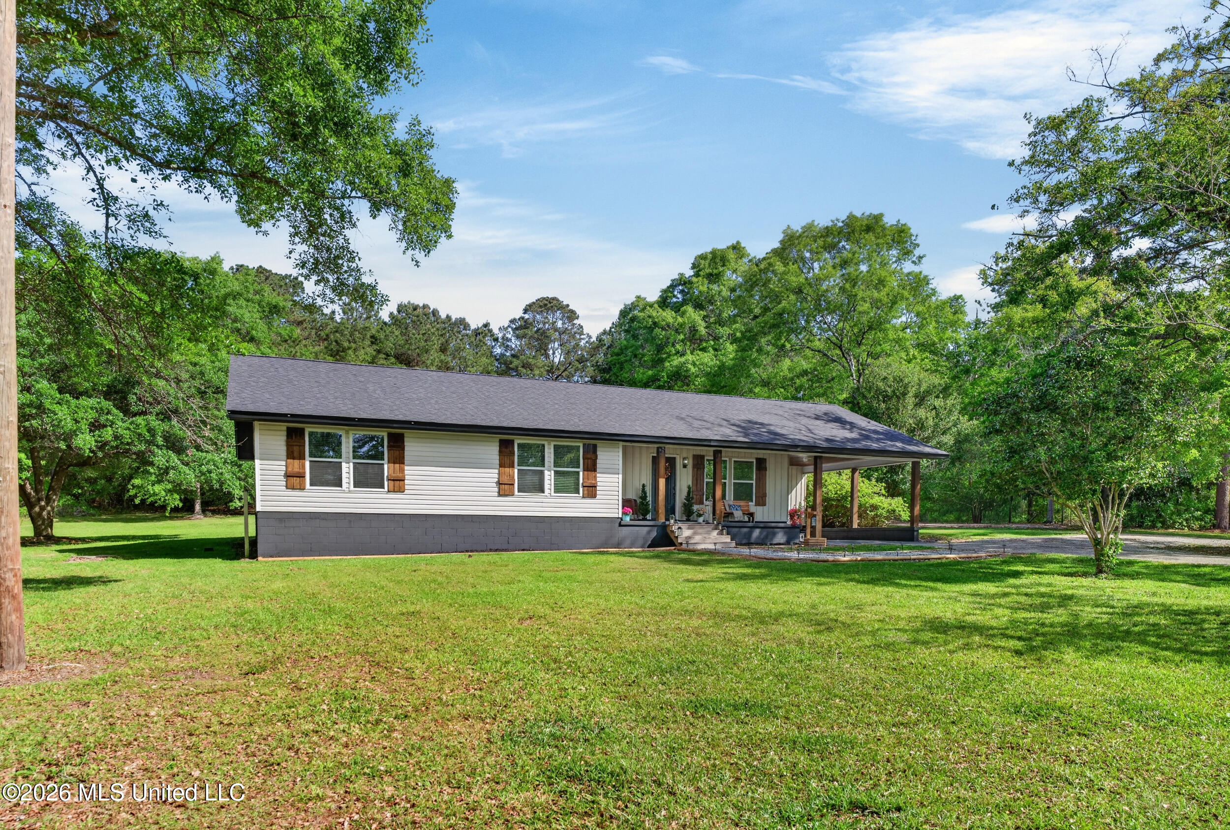 469 E Highway 26 Property Photo 3