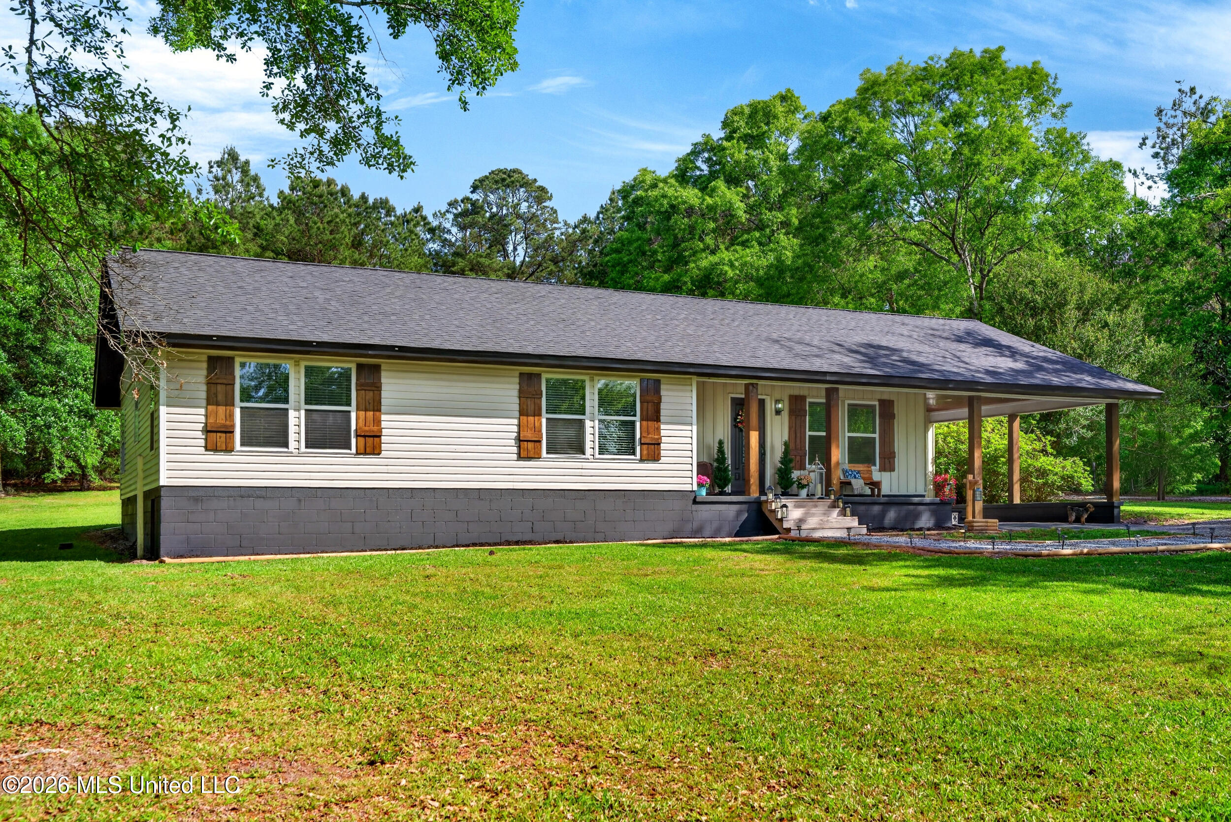 469 E Highway 26 Property Photo 4