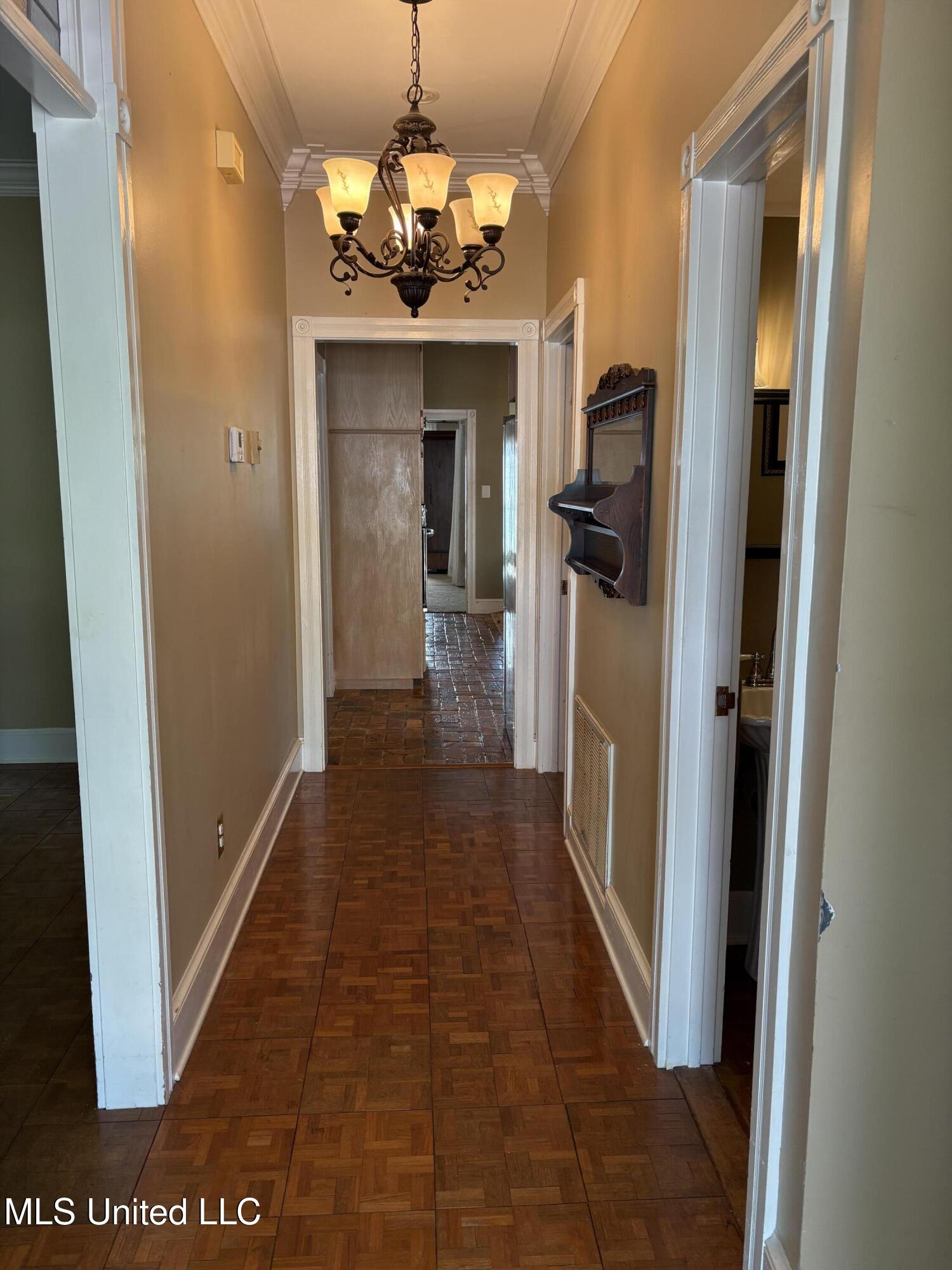 164 Balmoral Avenue Property Photo 3