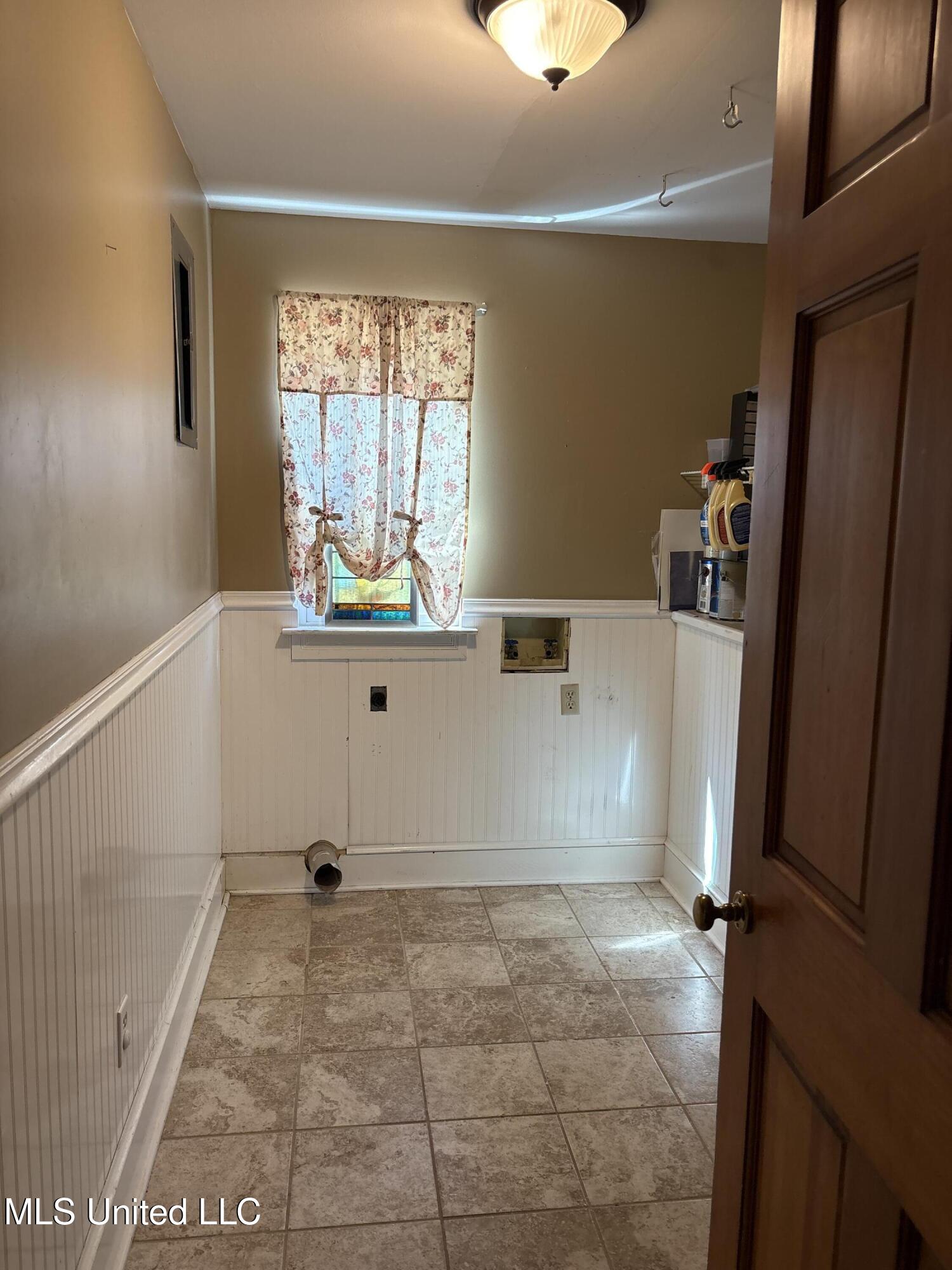 164 Balmoral Avenue Property Photo 6