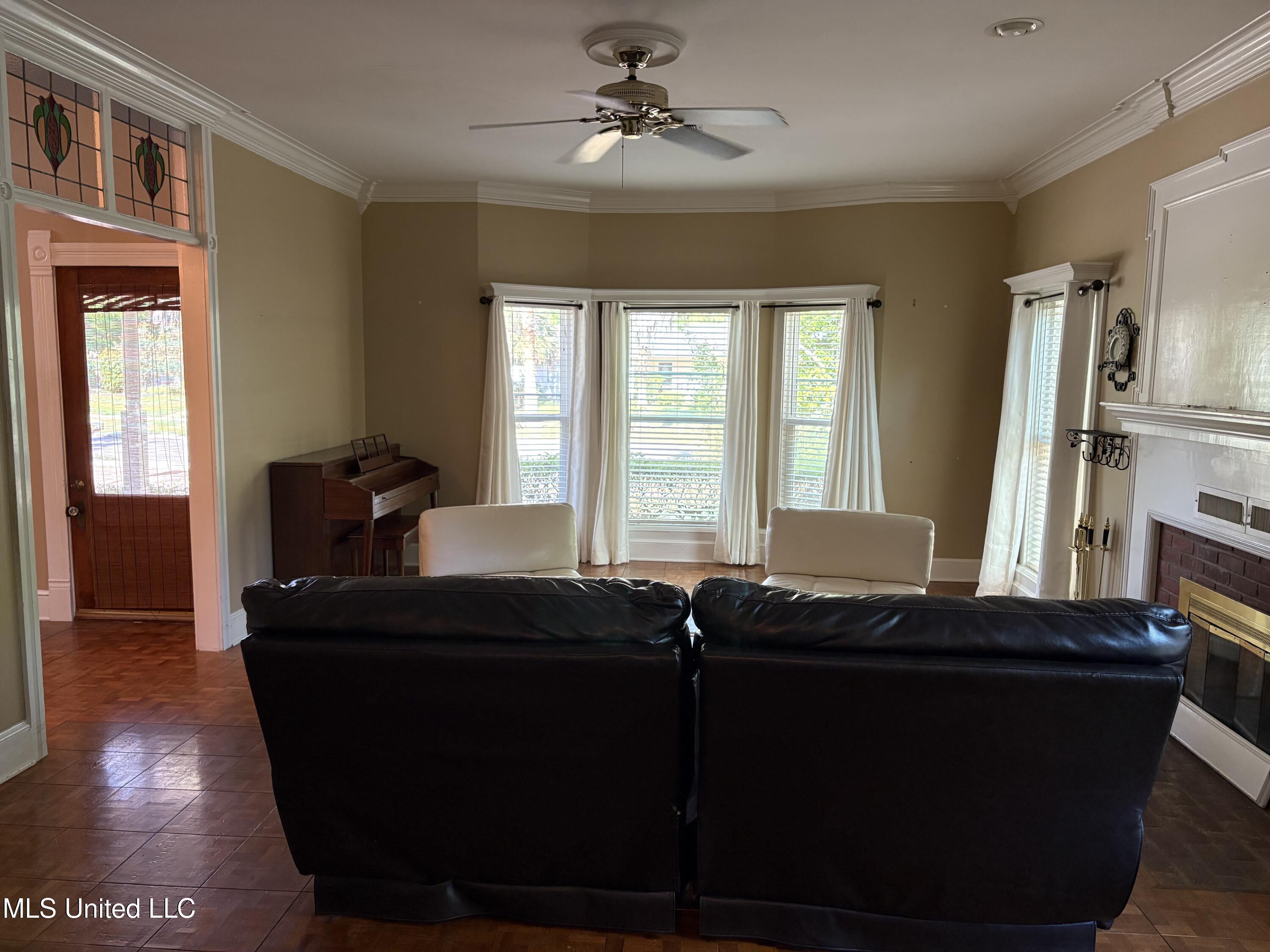 164 Balmoral Avenue Property Photo 8