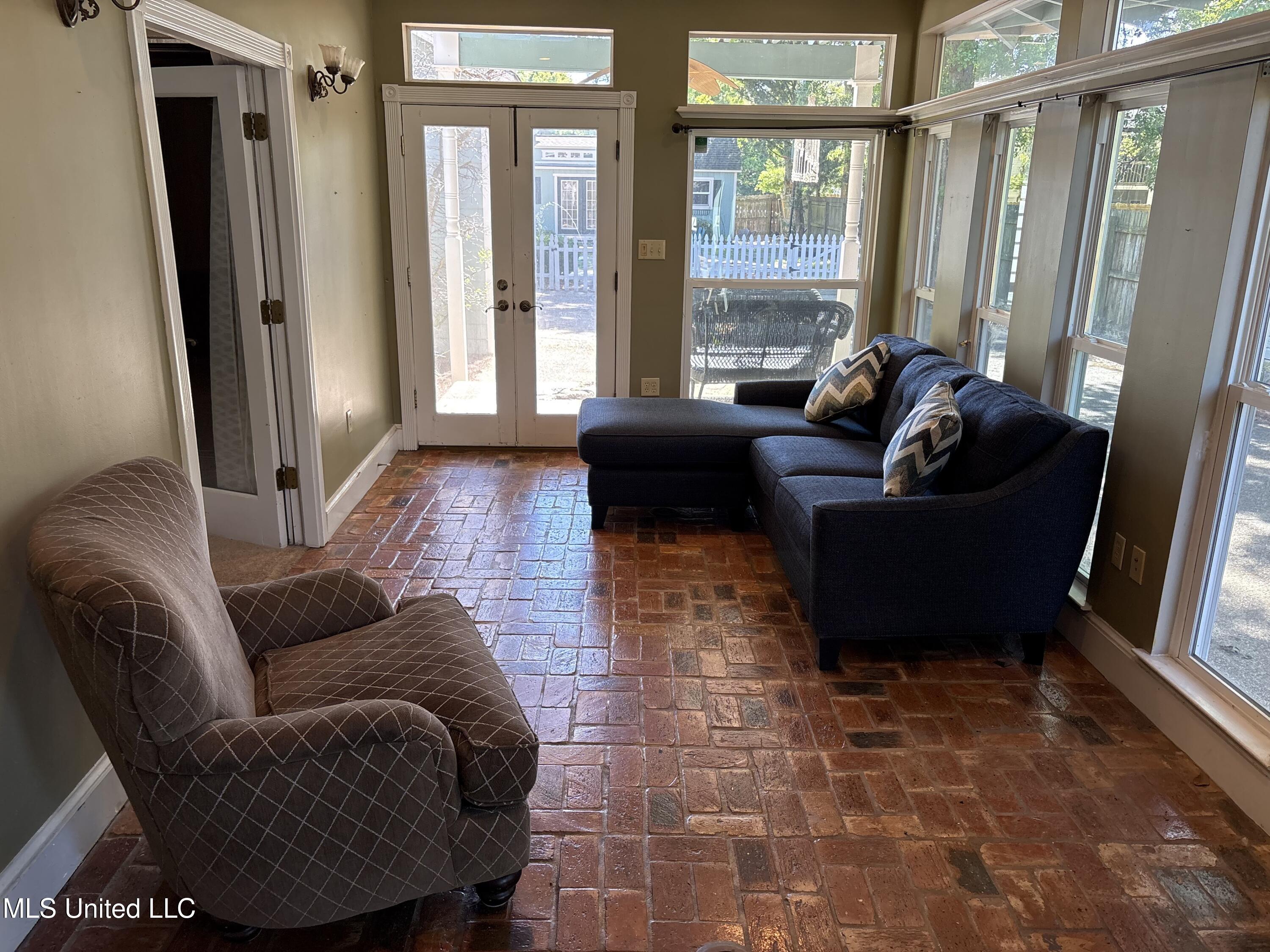 164 Balmoral Avenue Property Photo 15