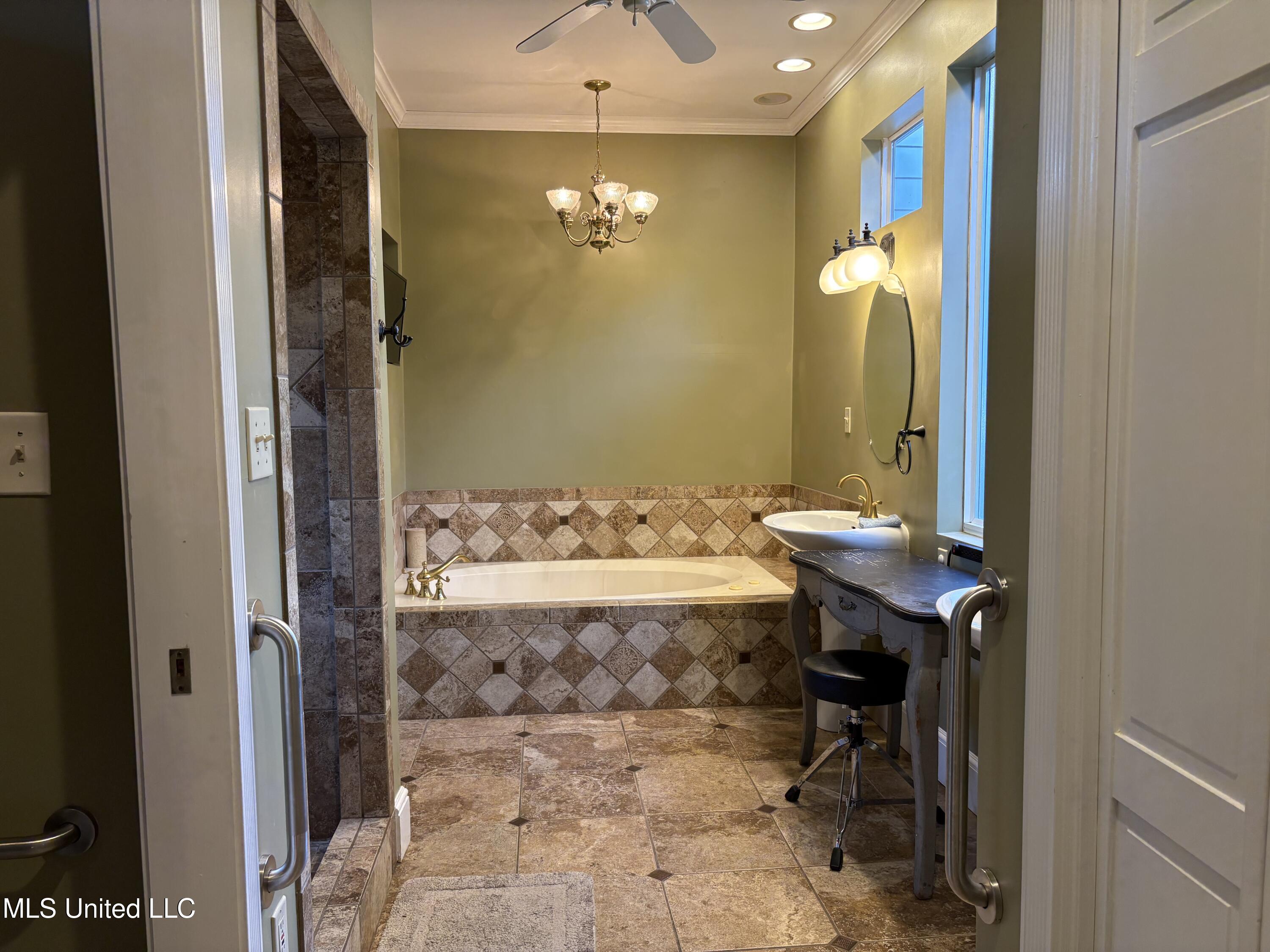 164 Balmoral Avenue Property Photo 20