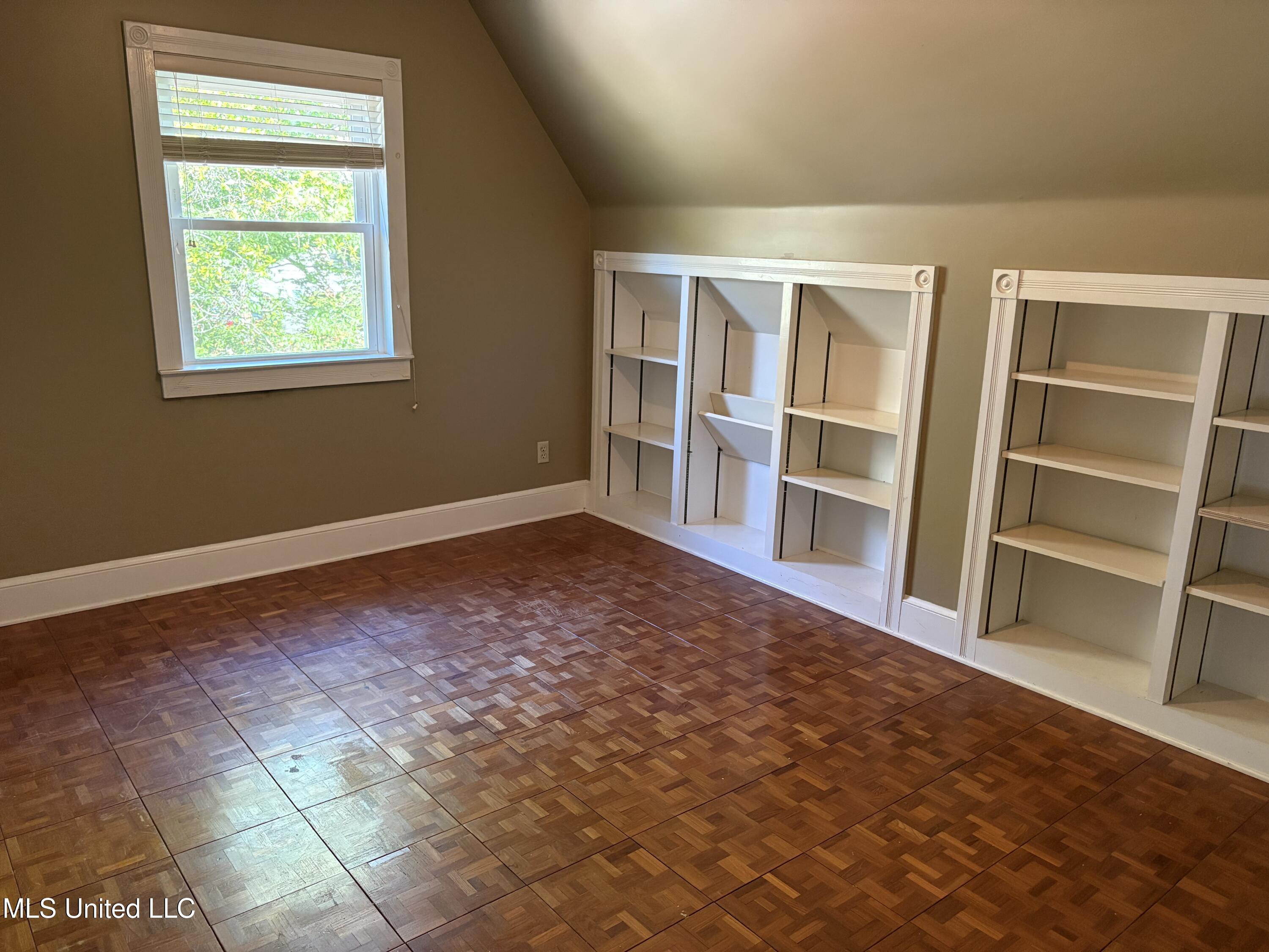 164 Balmoral Avenue Property Photo 25