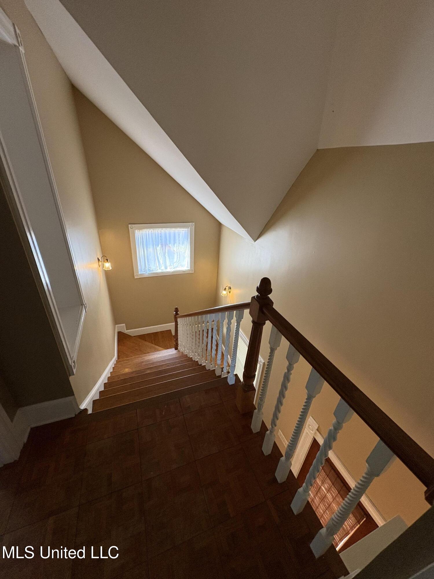164 Balmoral Avenue Property Photo 28