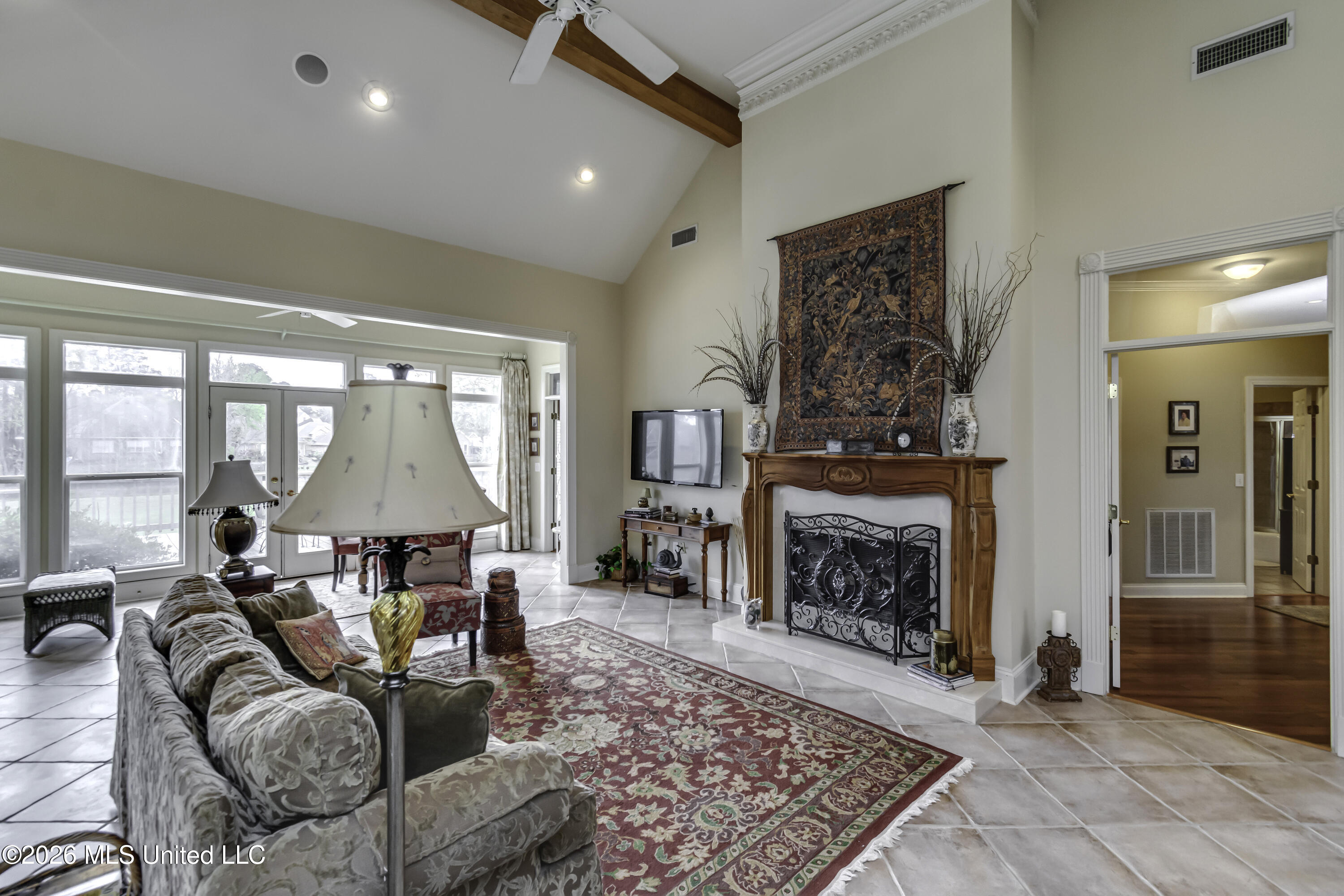 607 Willow Court Circle Property Photo 8