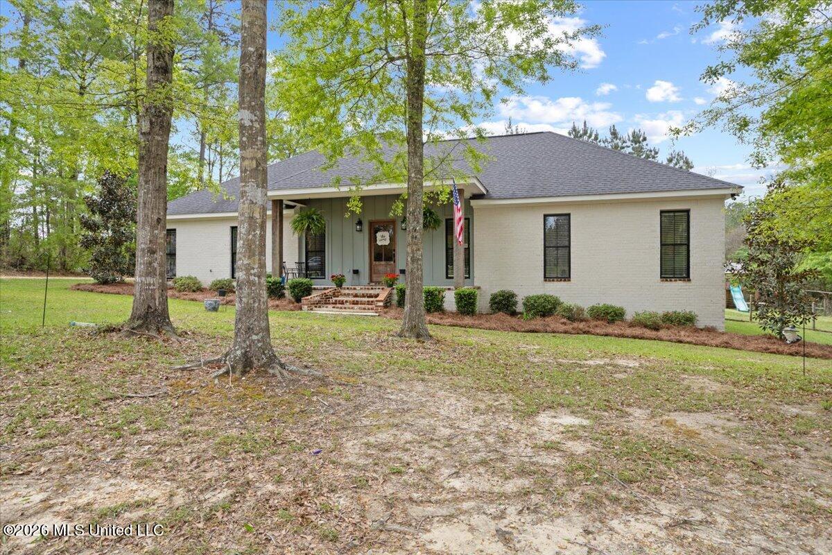 4107 Highway 589 Property Photo 3