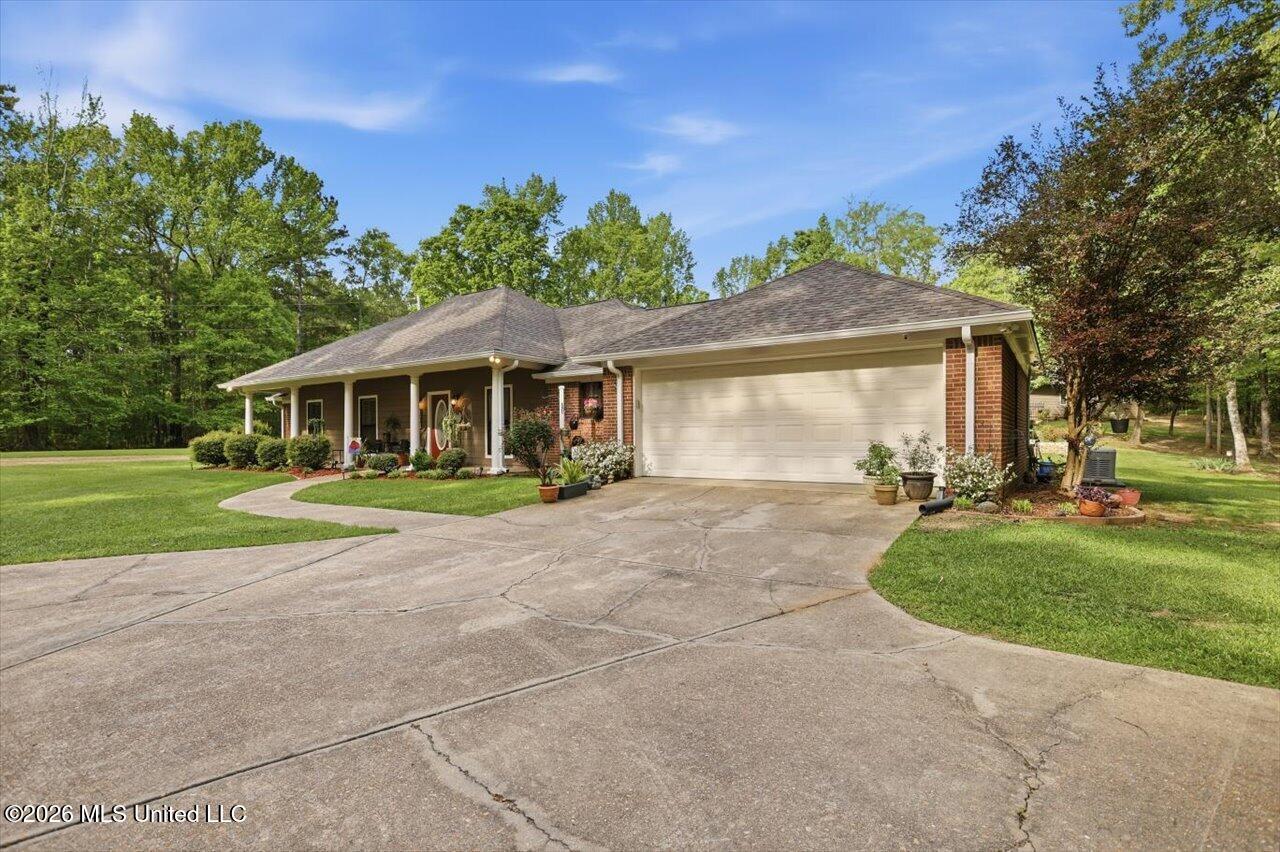 174 S Eagle Ridge Drive Property Photo 3