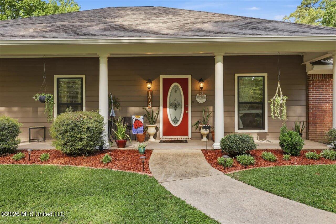 174 S Eagle Ridge Drive Property Photo 4