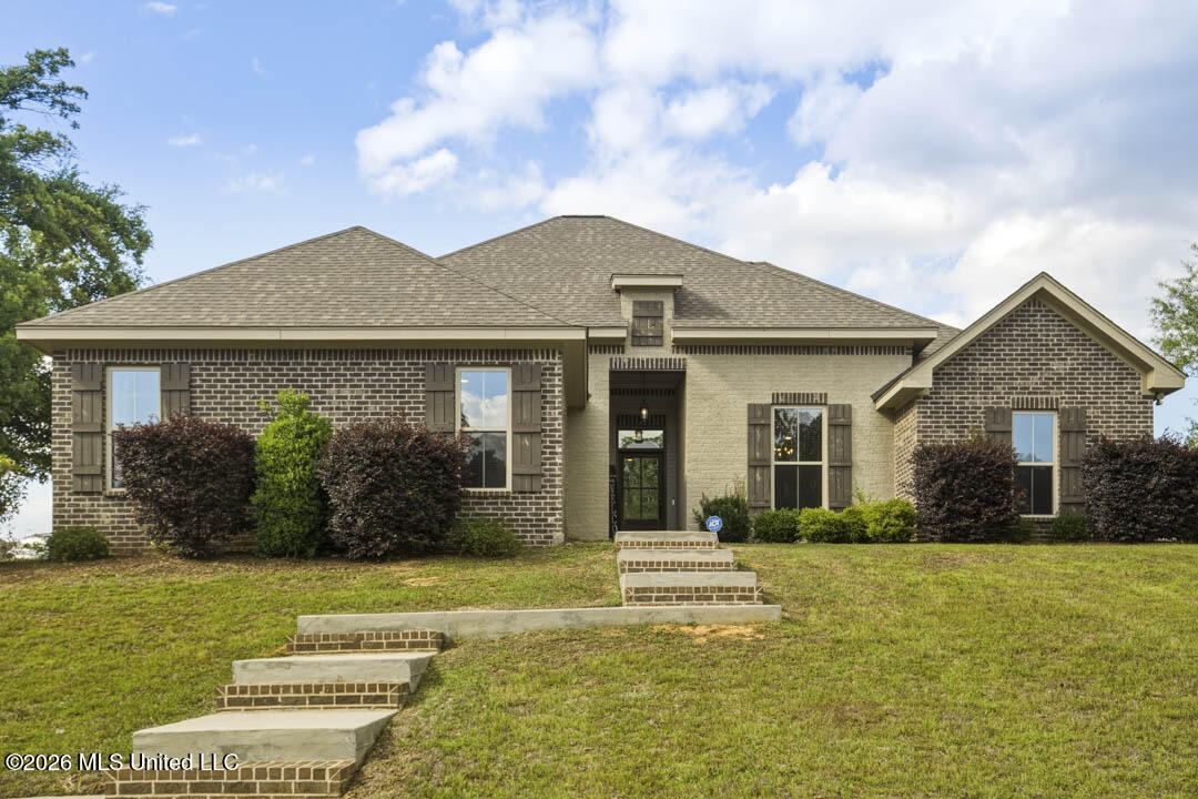 25 Island Oak Property Photo 2