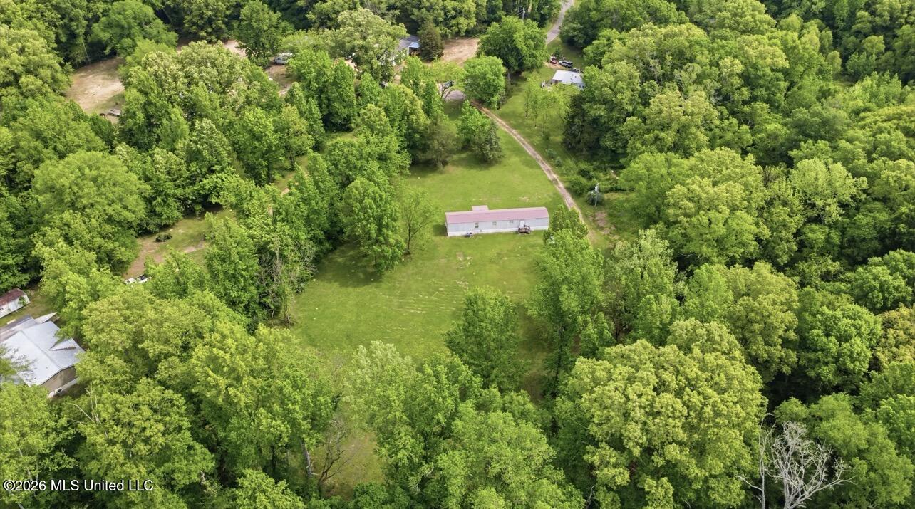 1011 Lake Drive Property Photo 2