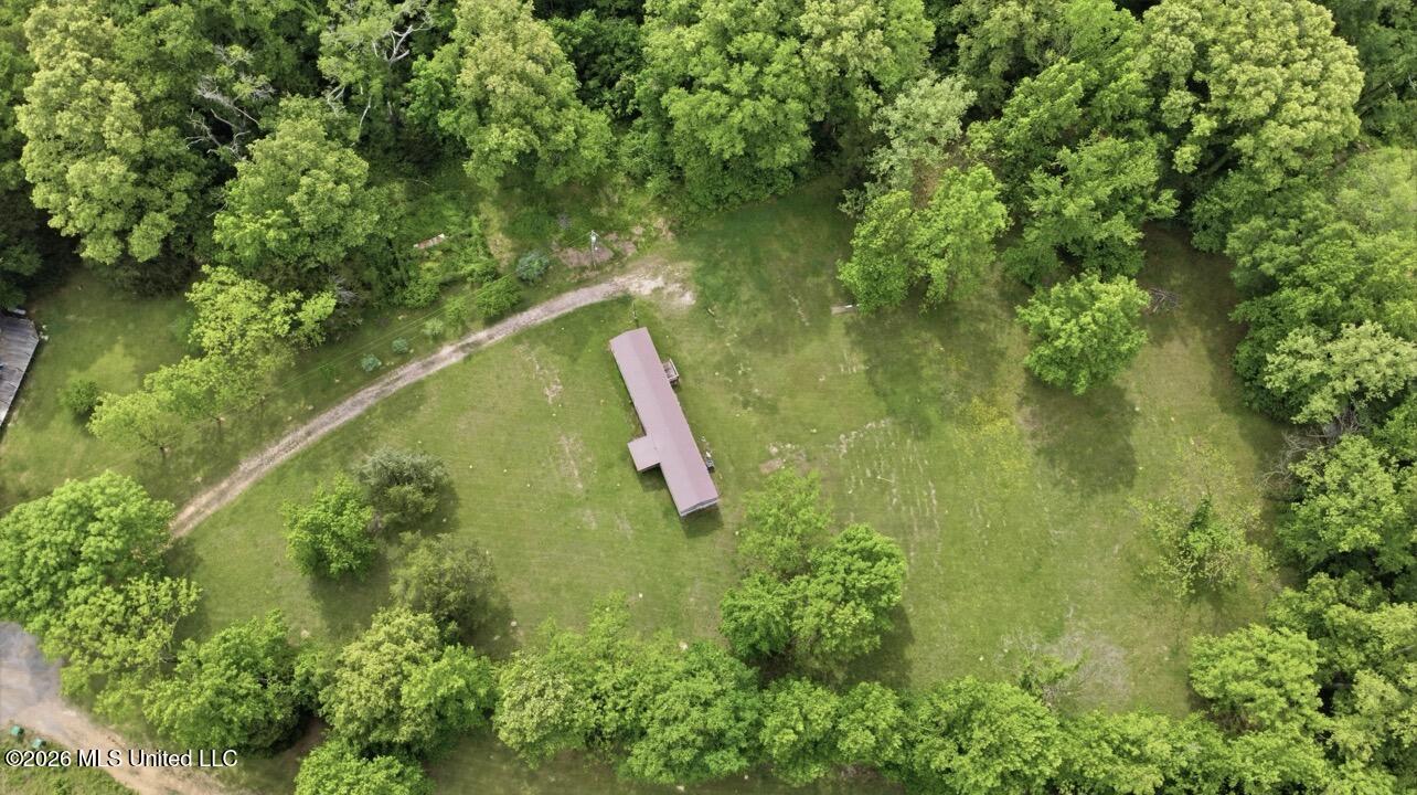 1011 Lake Drive Property Photo 3