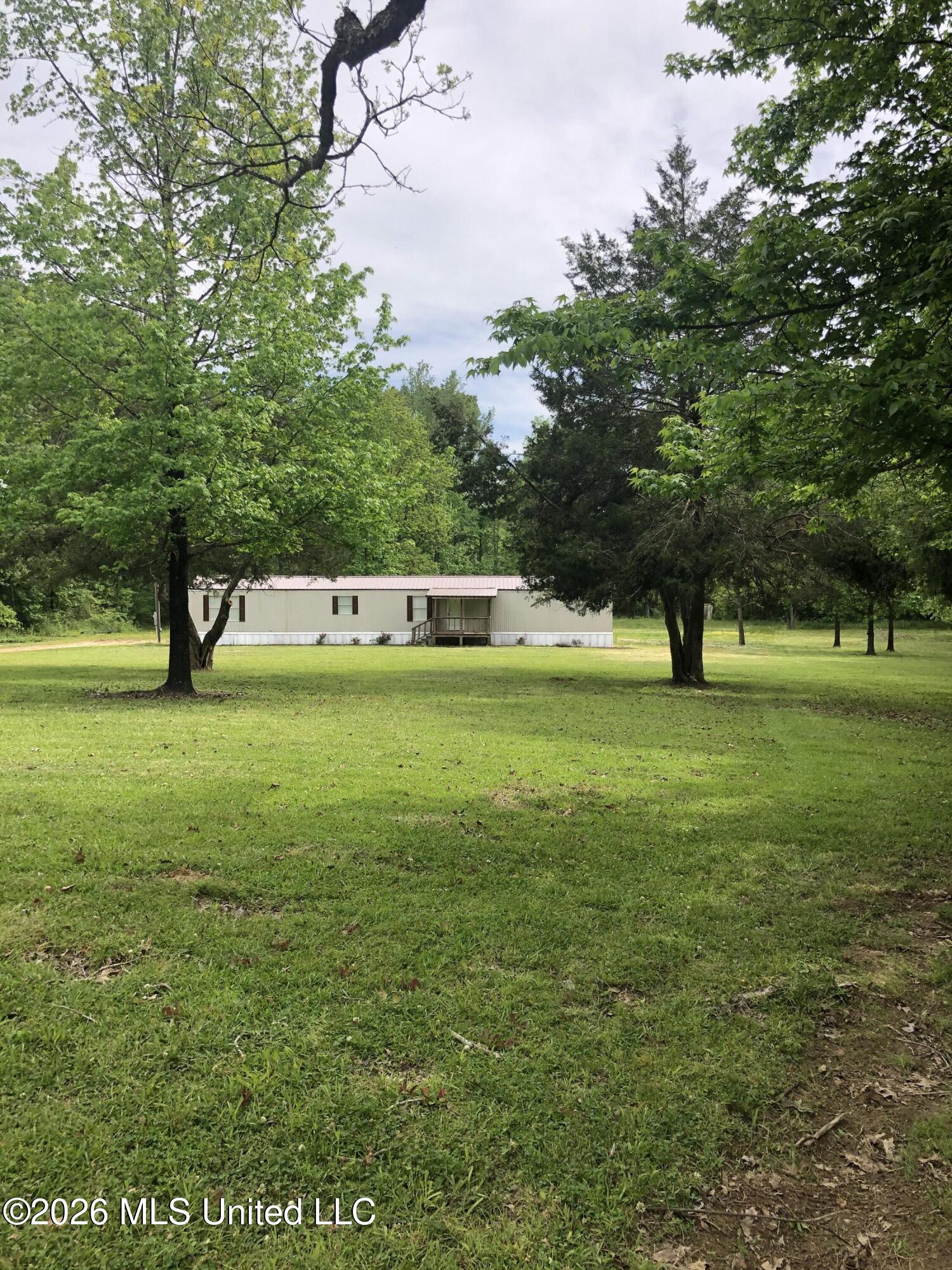 1011 Lake Drive Property Photo 4
