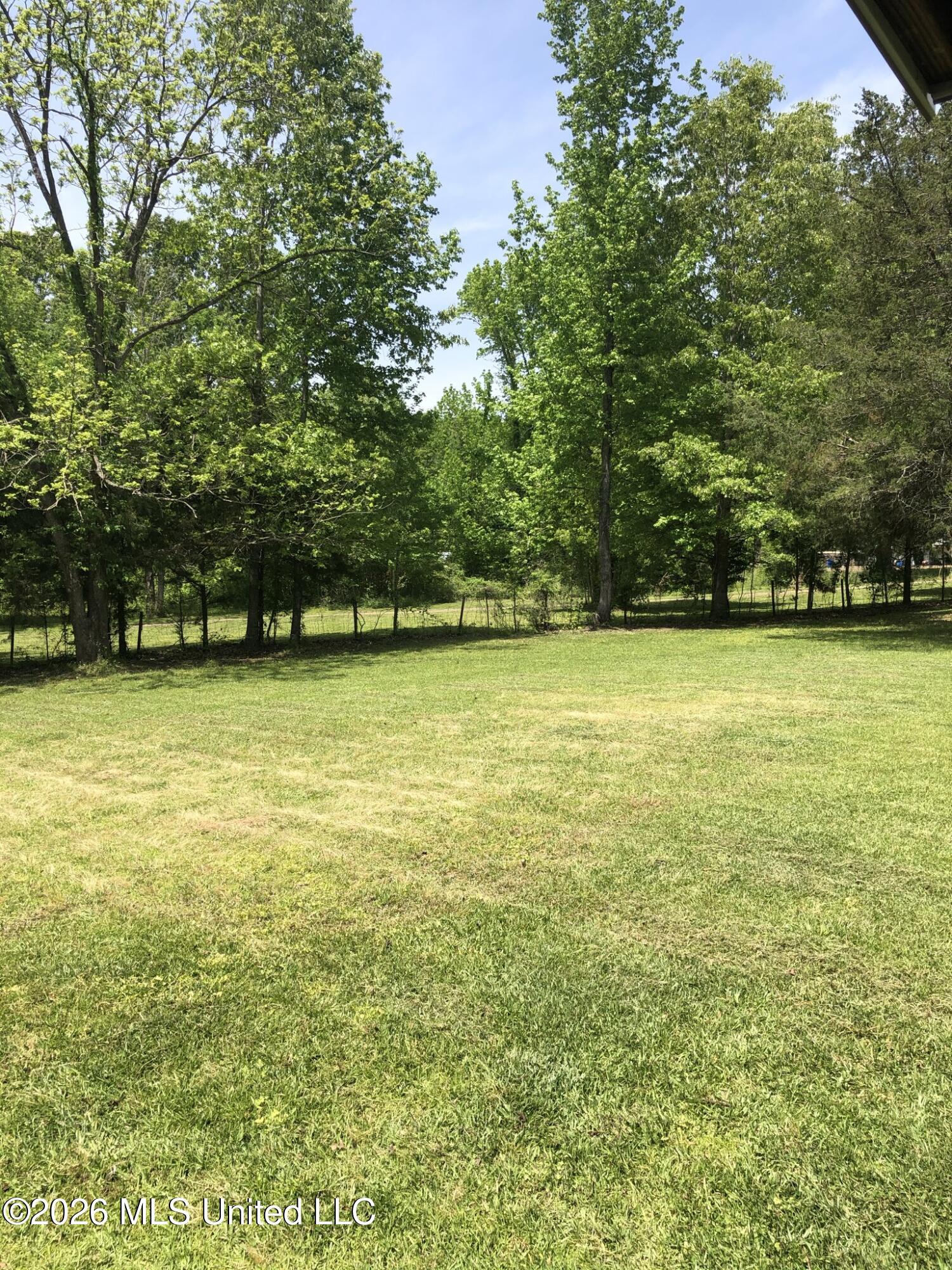 1011 Lake Drive Property Photo 10