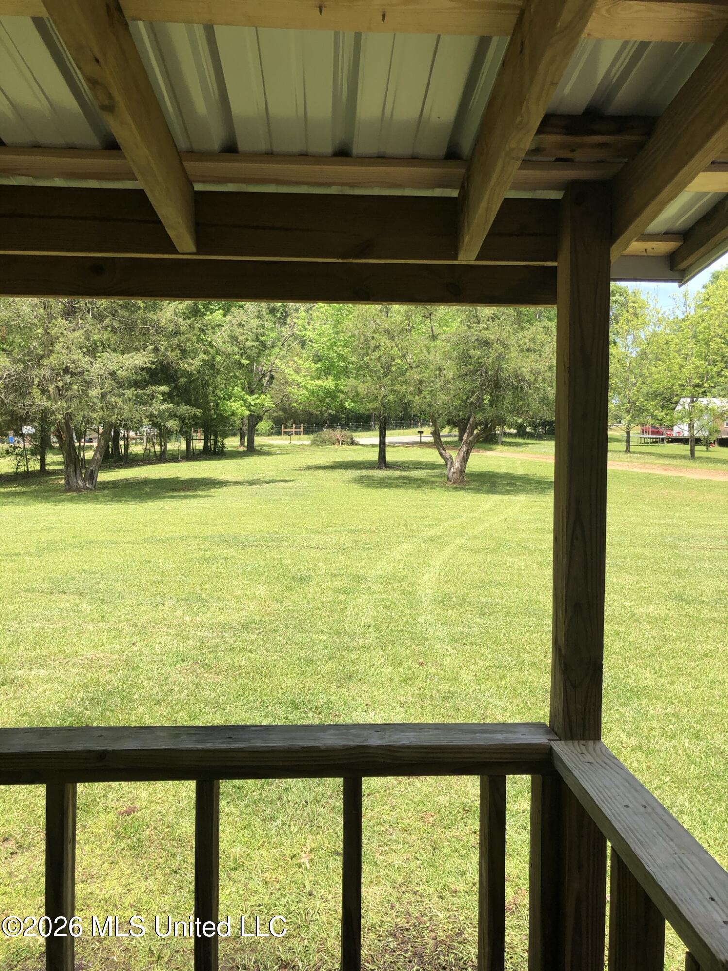 1011 Lake Drive Property Photo 11