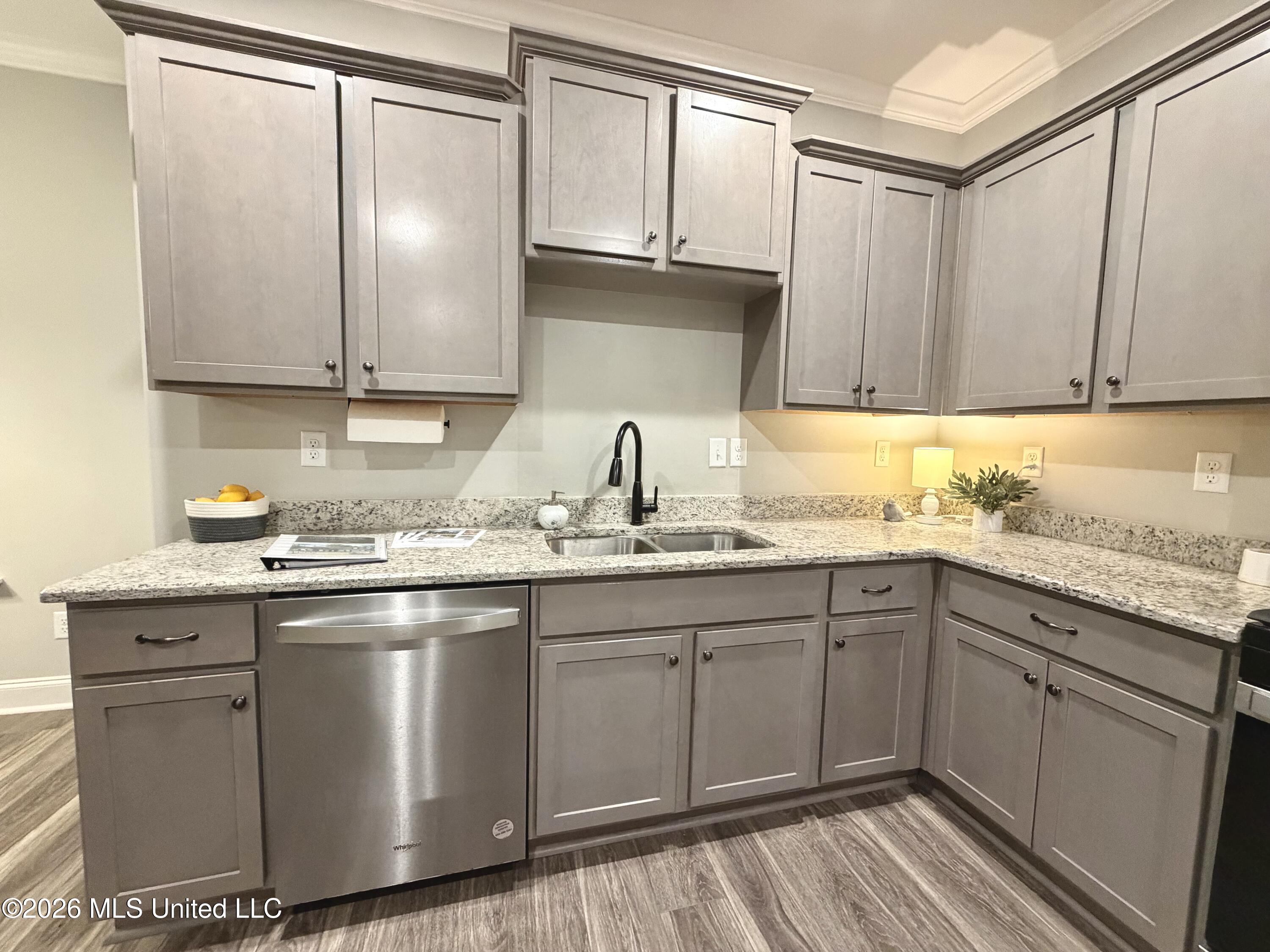 668 Millers Way Property Photo 10