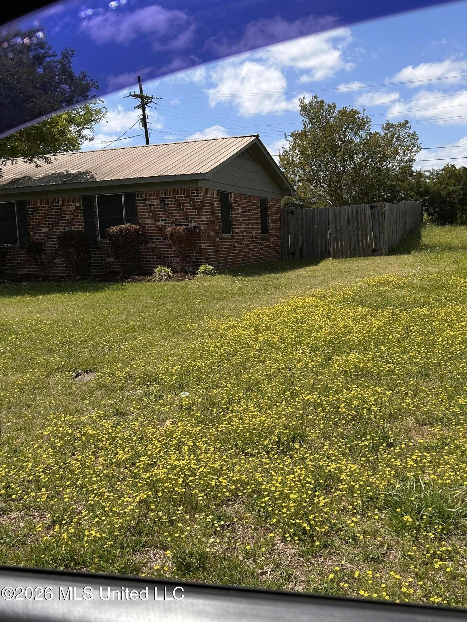 141 Rogers Road Property Photo 5