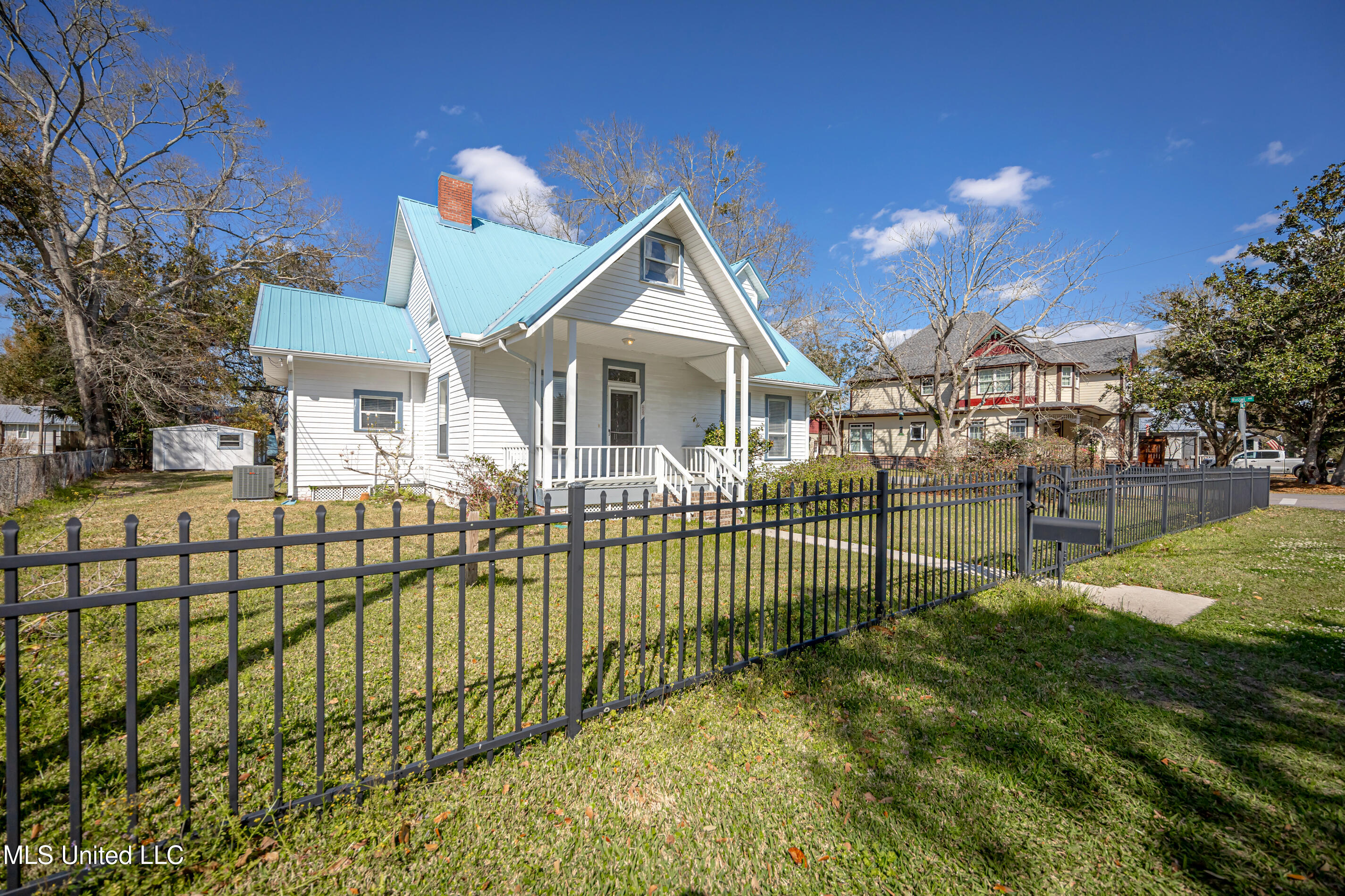 1209 Calhoun Street Property Photo 2