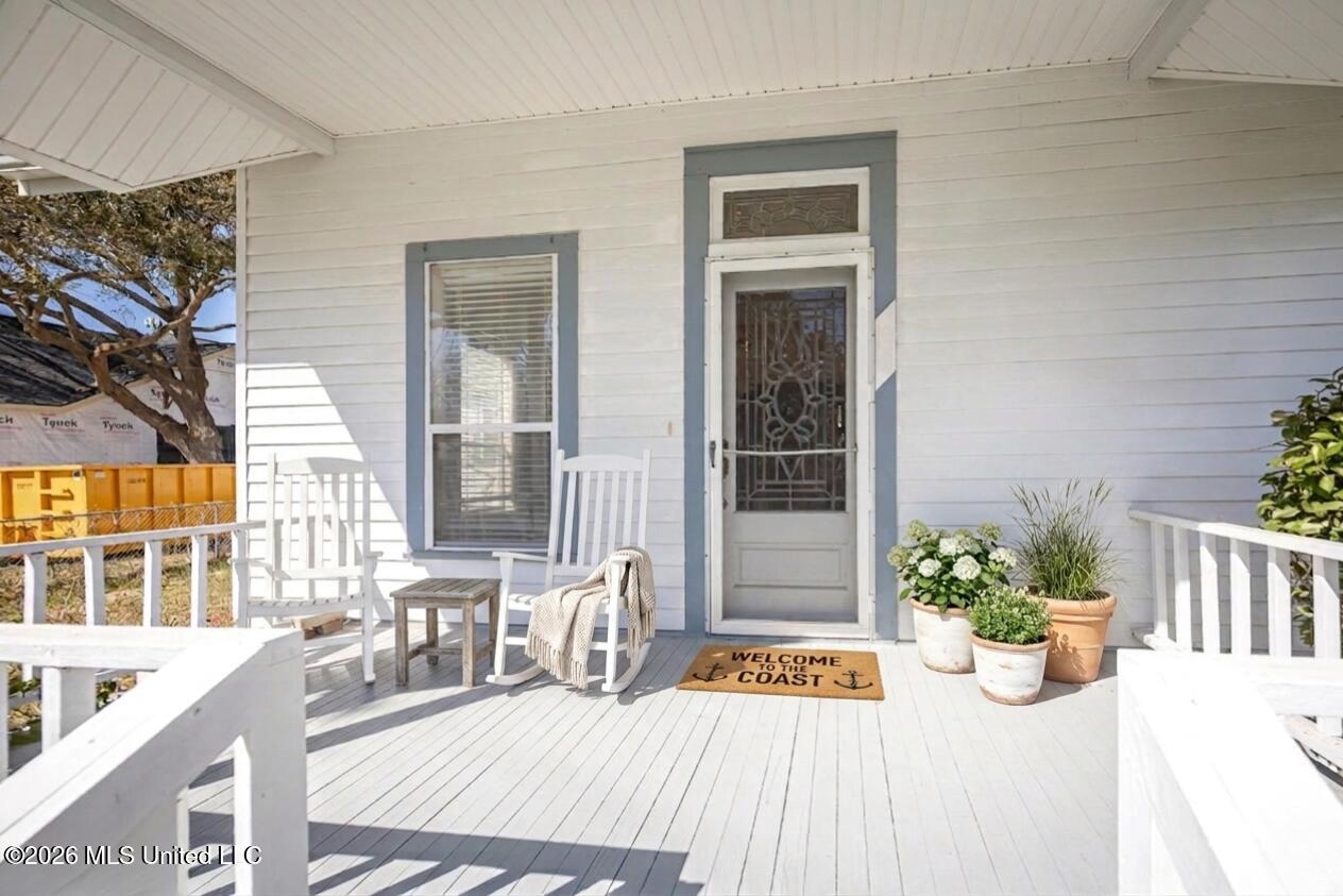 1209 Calhoun Street Property Photo 7