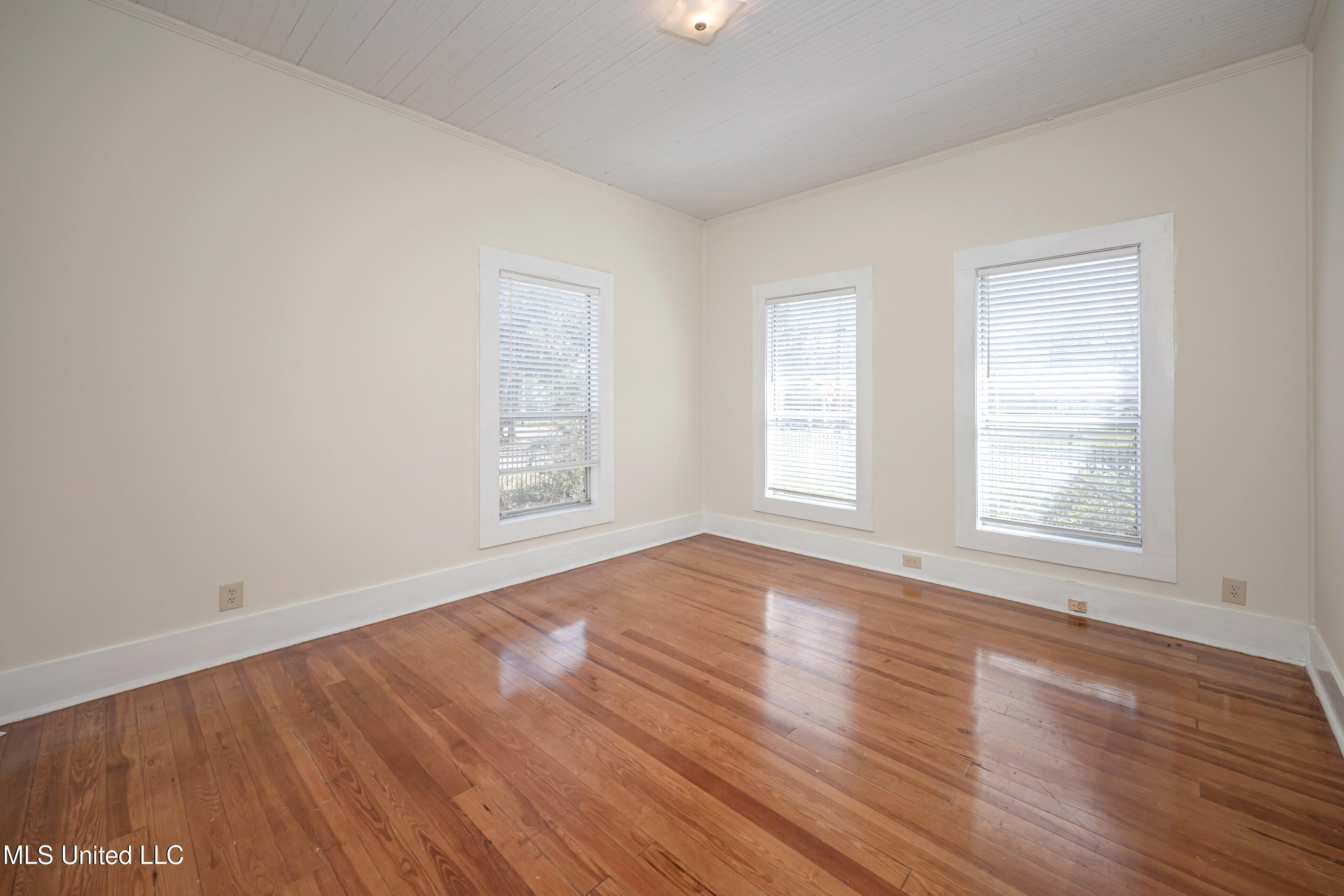1209 Calhoun Street Property Photo 32